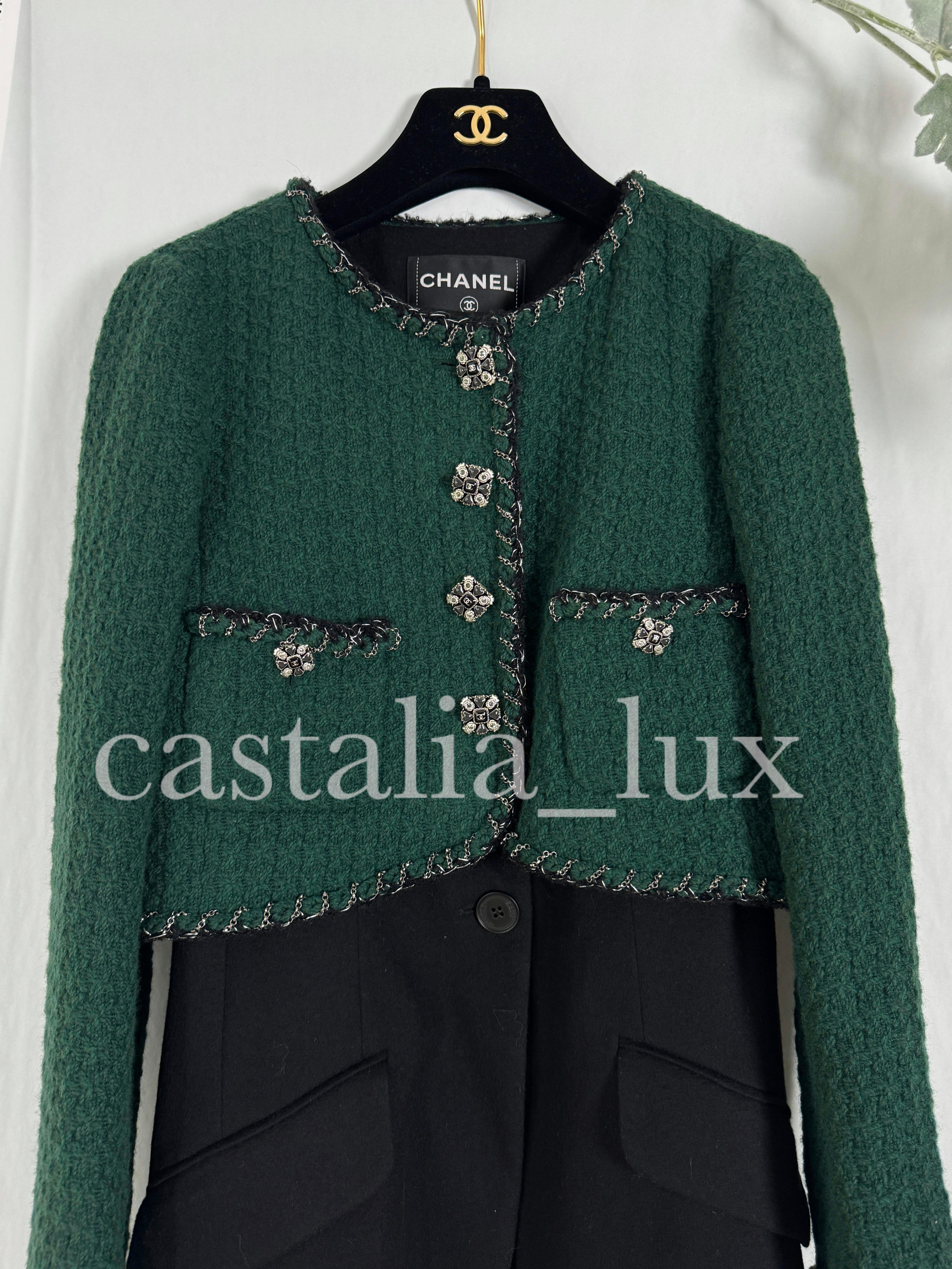 Chanel 9K$ New Chain Trim Jacket with Jewel Buttons 3