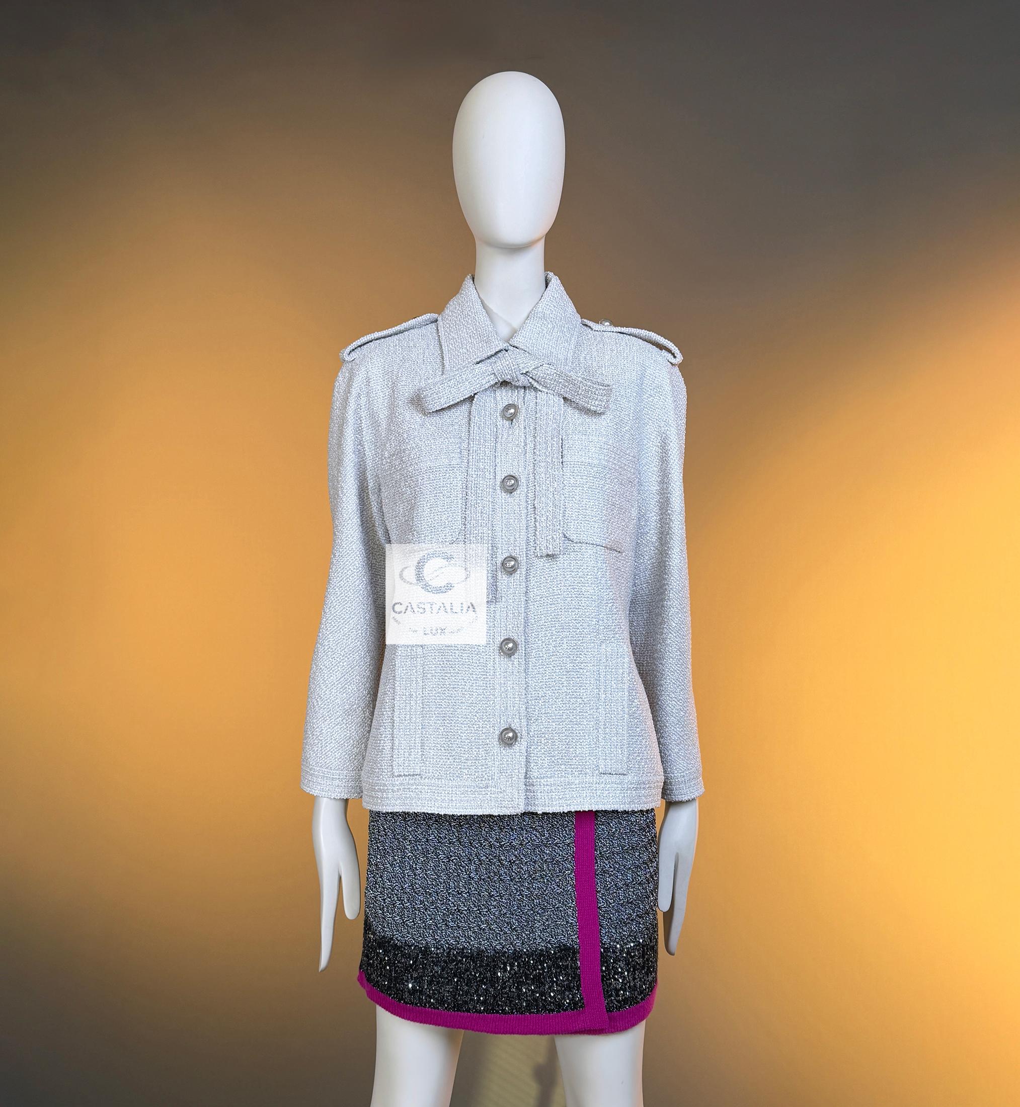 CHANEL 9K$ New Interstellar Schimmer Tweed Jacke 42 FR im Angebot 6