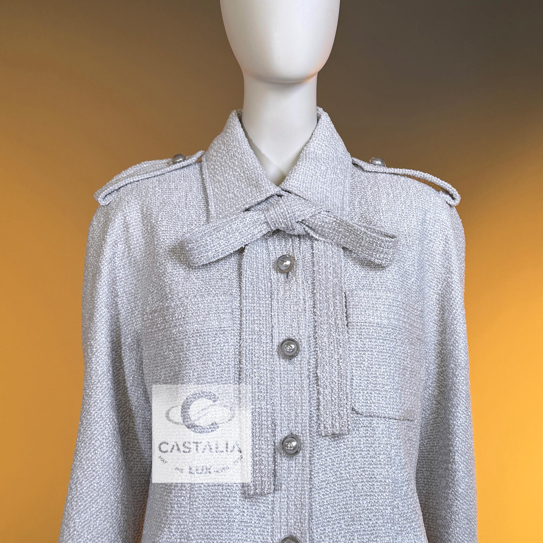 CHANEL 9K$ New Interstellar Schimmer Tweed Jacke 42 FR im Angebot 7