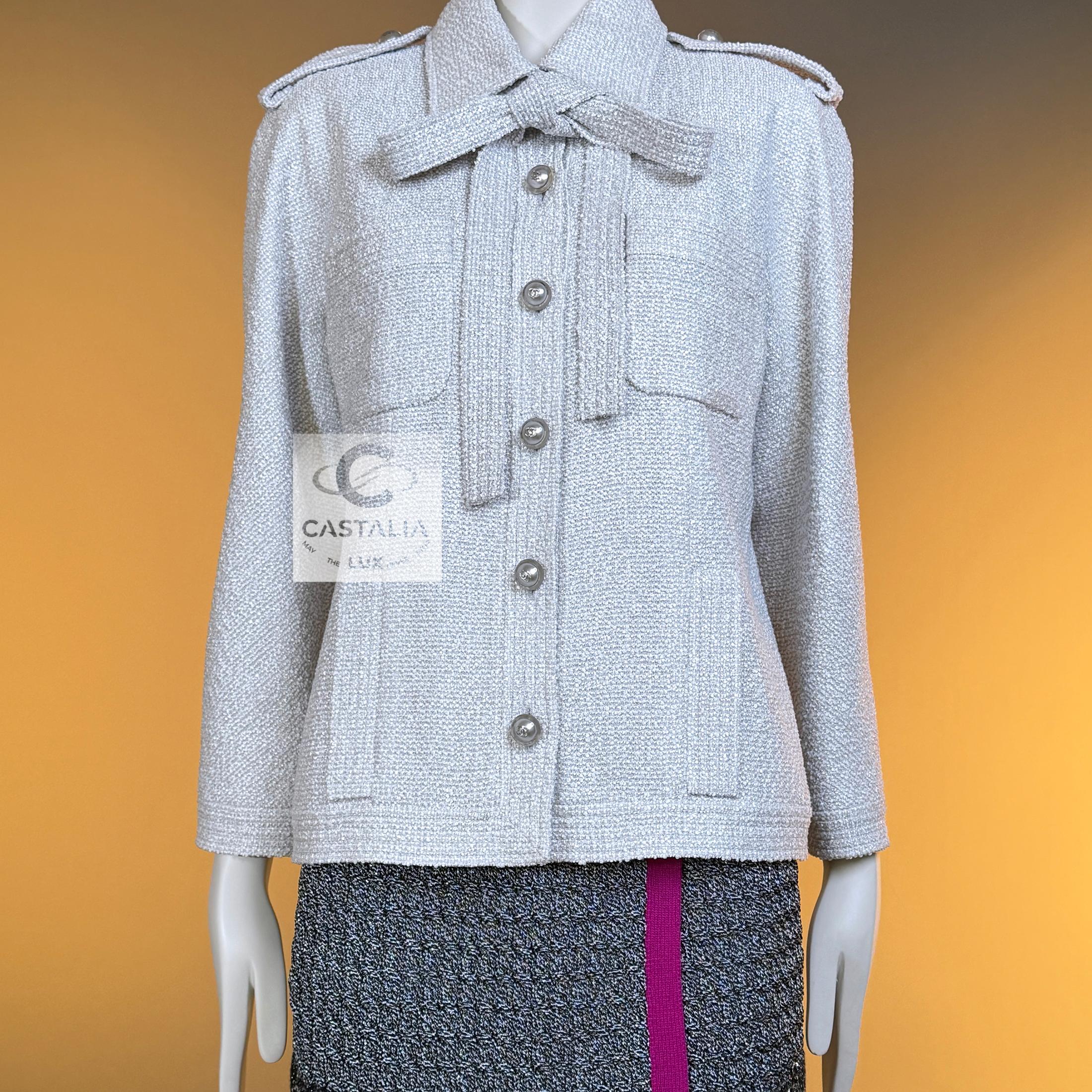 CHANEL 9K$ New Interstellar Schimmer Tweed Jacke 42 FR im Angebot 10
