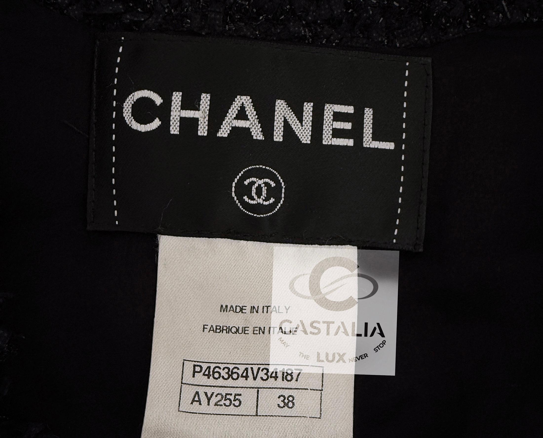 Chanel 9K$ Nueva París / Dubai Chaqueta de tweed Lesage negra 38 FR en venta 12