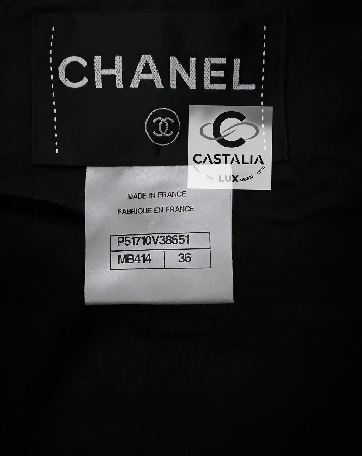 Chanel 9K$ New Paris / Salzburg Tweed Coat 11
