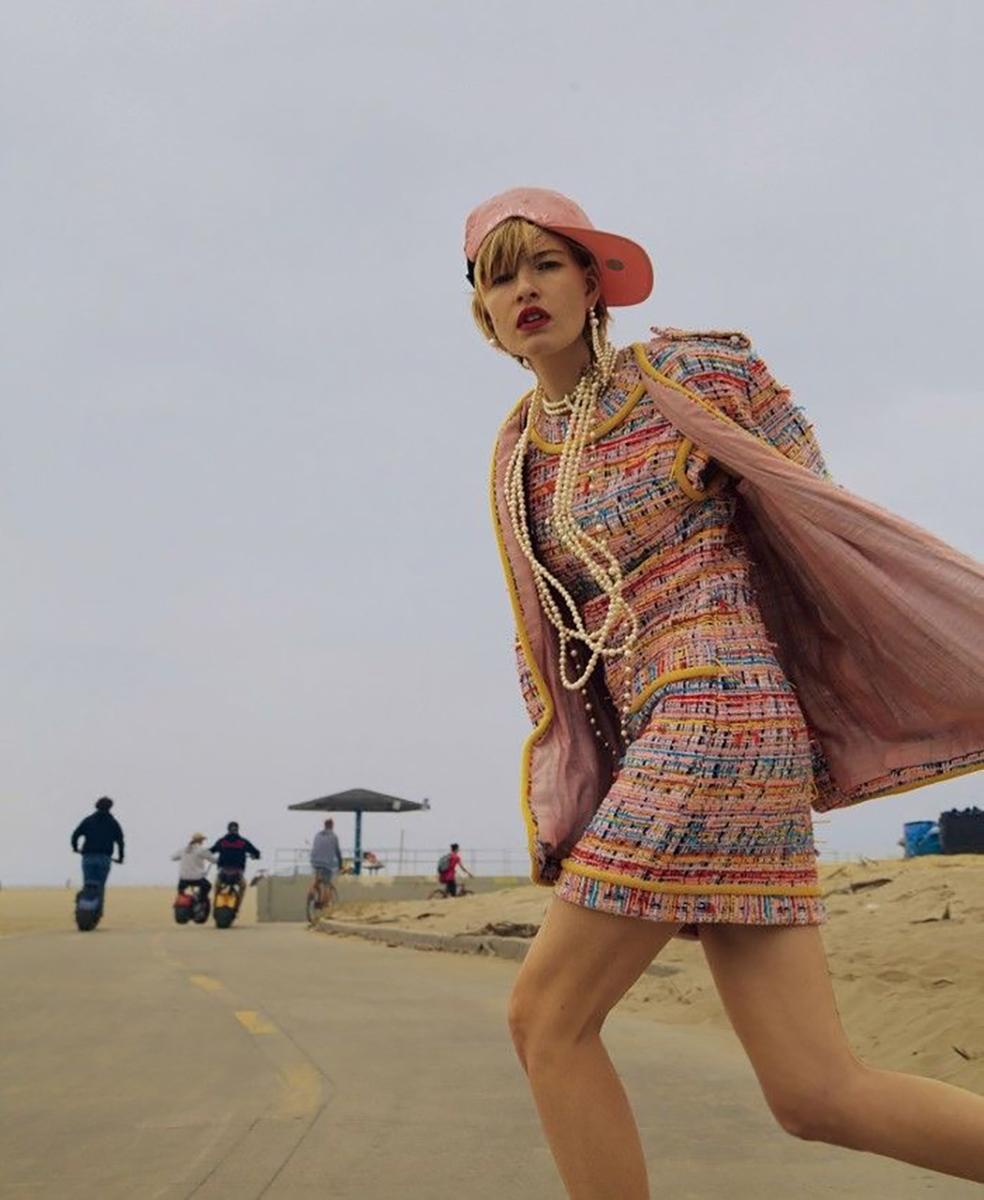 CHANEL 9K$ New Robot Collection Lesage Robe en tweed 36 FR en vente 1