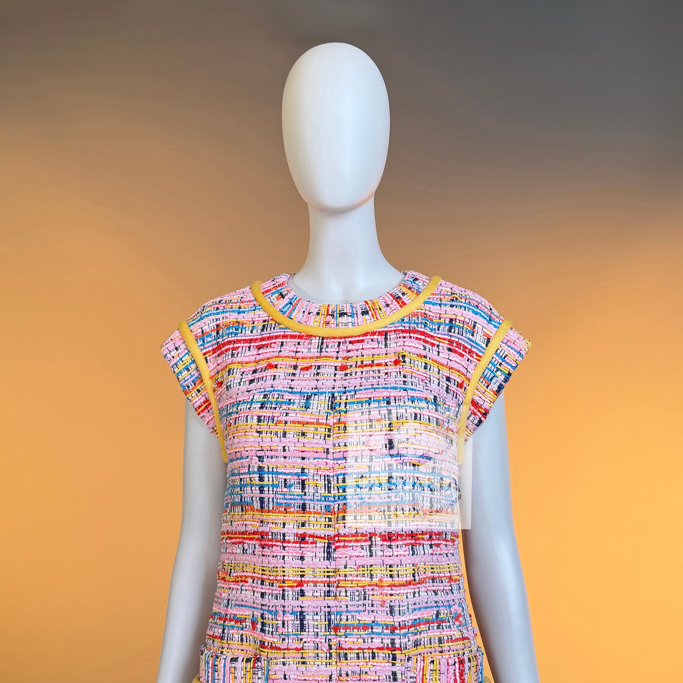 CHANEL 9K$ New Robot Collection Lesage Robe en tweed 36 FR en vente 4