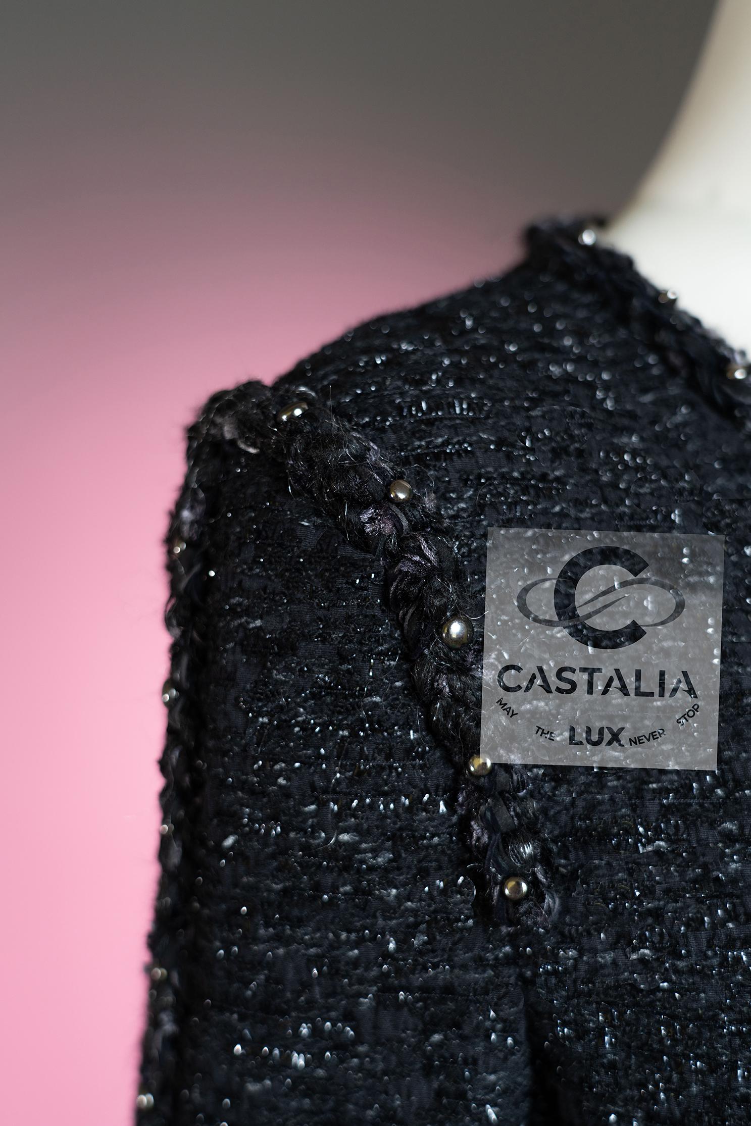 Chanel 9K$ Paris / Dallas Schwarze Tweedjacke mit Metallnieten 42 FR im Angebot 10