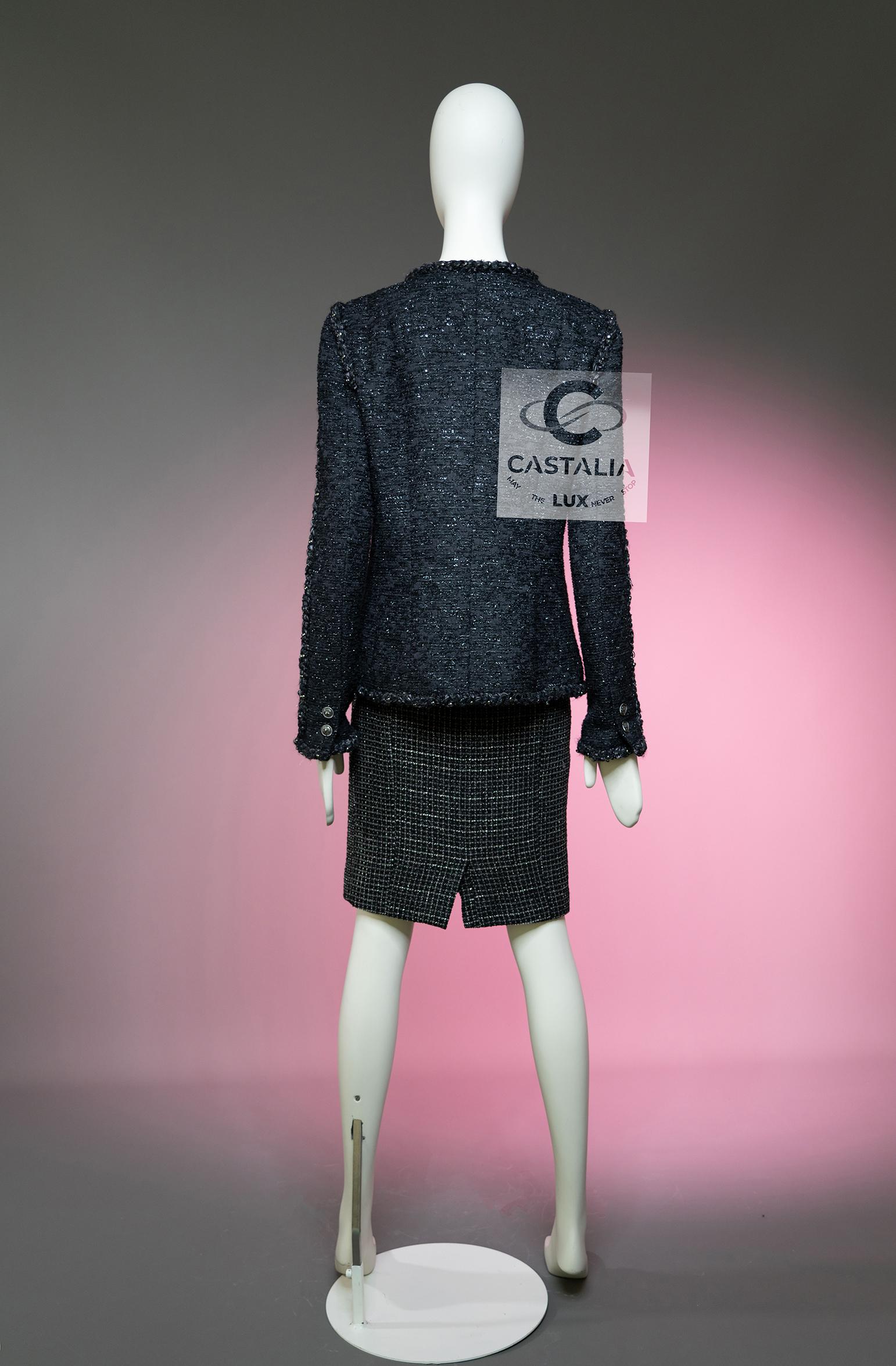 Chanel 9K$ Paris / Dallas Schwarze Tweedjacke mit Metallnieten 42 FR im Angebot 12