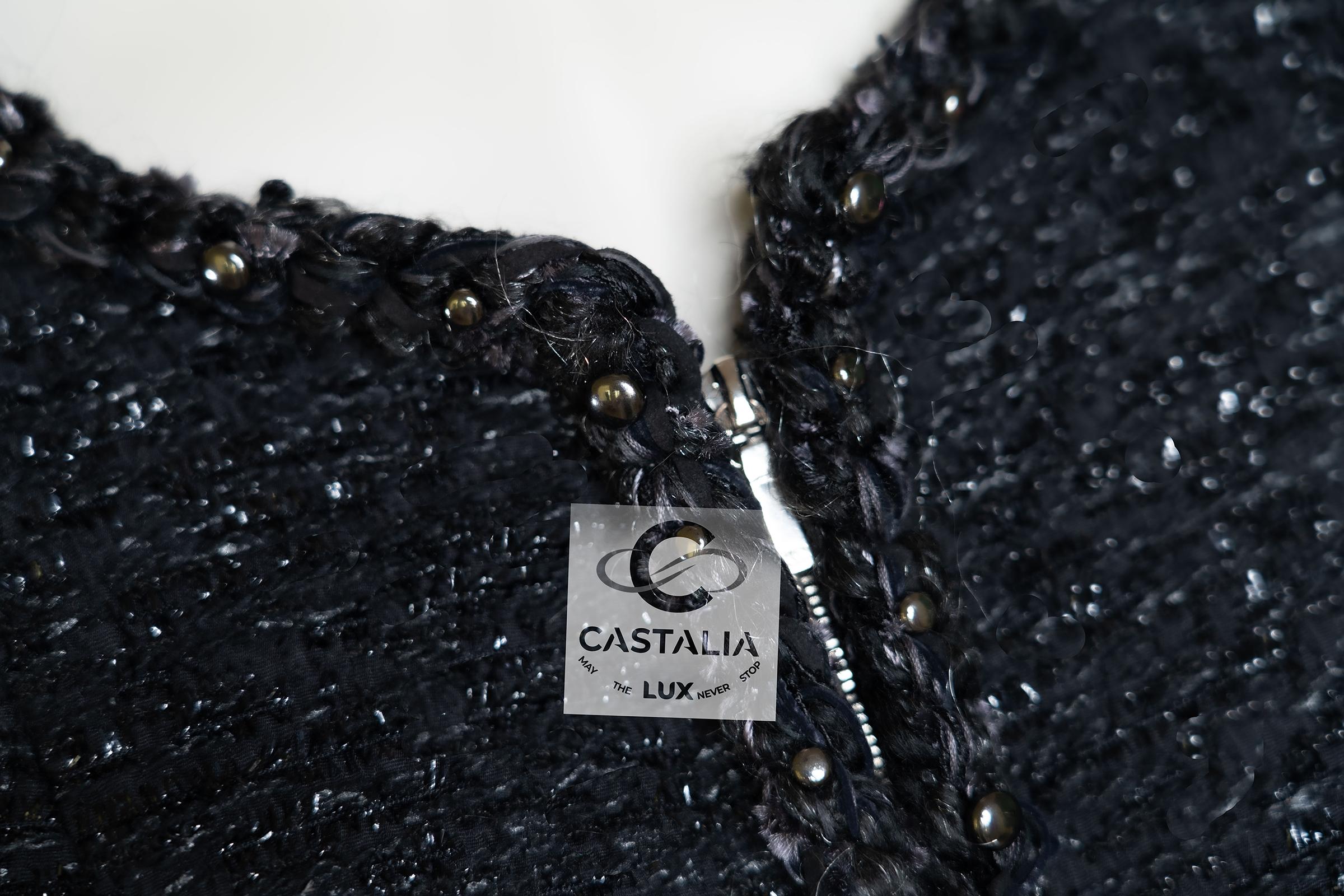 Chanel 9K$ Paris / Dallas Schwarze Tweedjacke mit Metallnieten 42 FR im Angebot 5