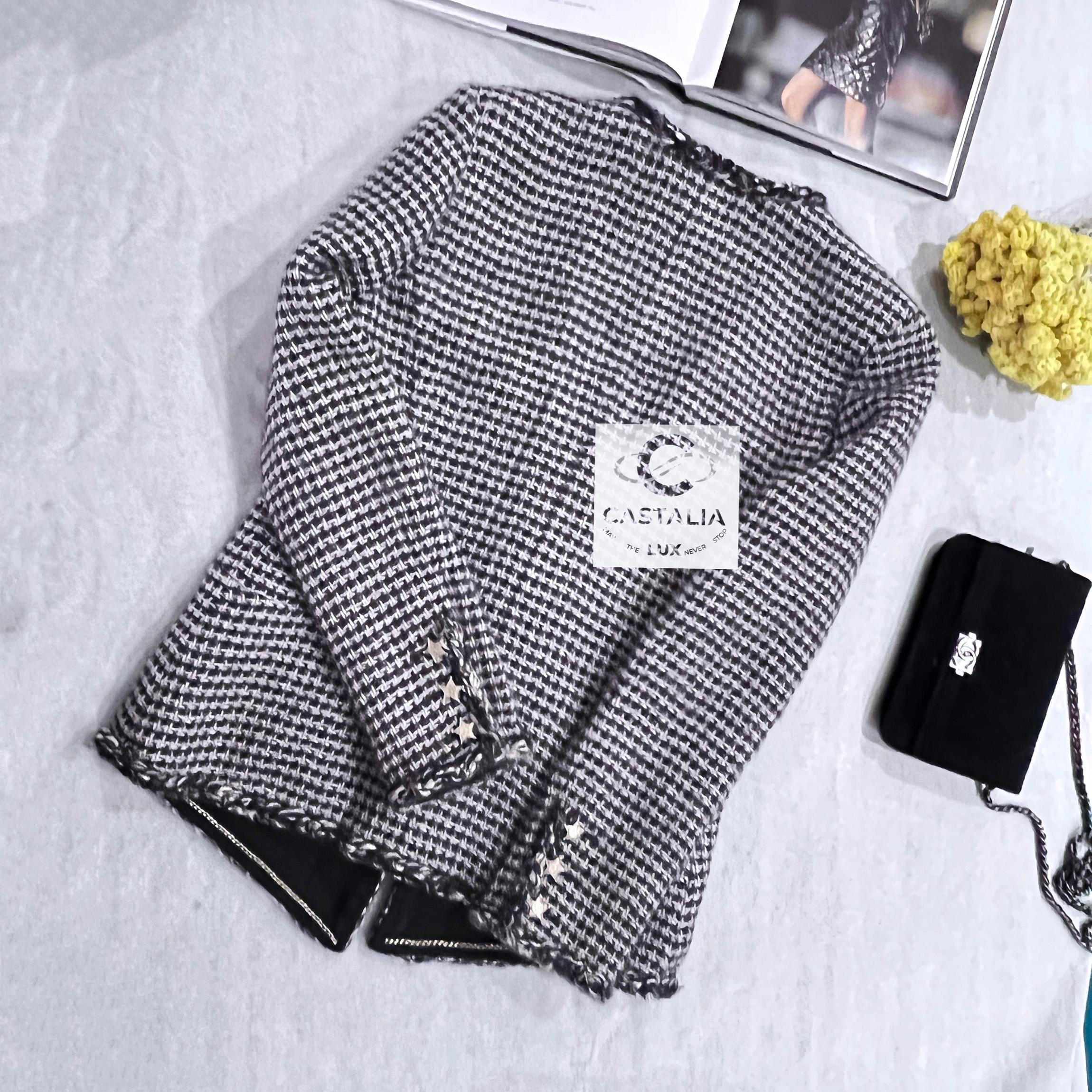 Chanel 9K$ Paris / Dallas Star Studded Tweed Jacket 2