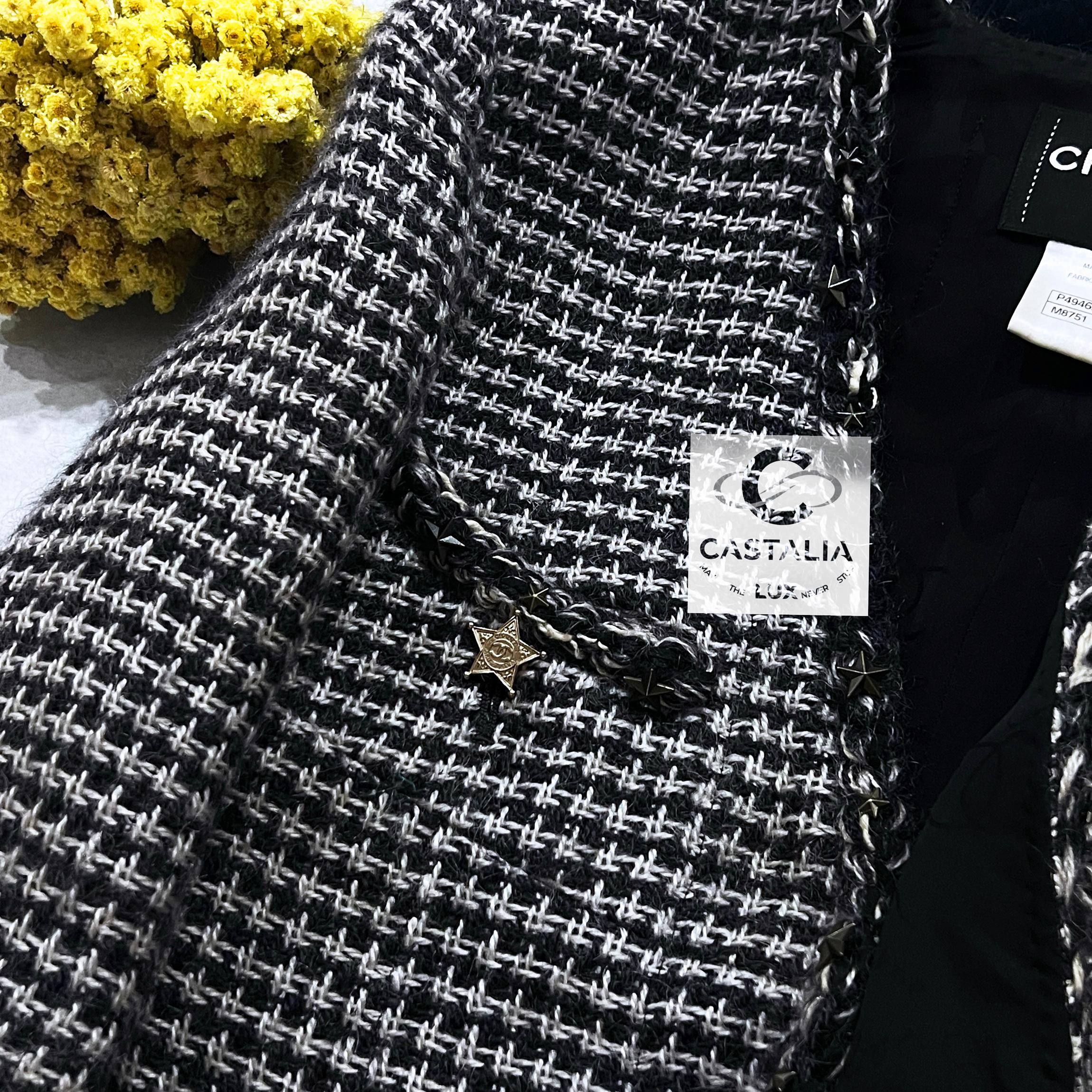 Chanel 9K$ Paris / Dallas Star Studded Tweed Jacket 4