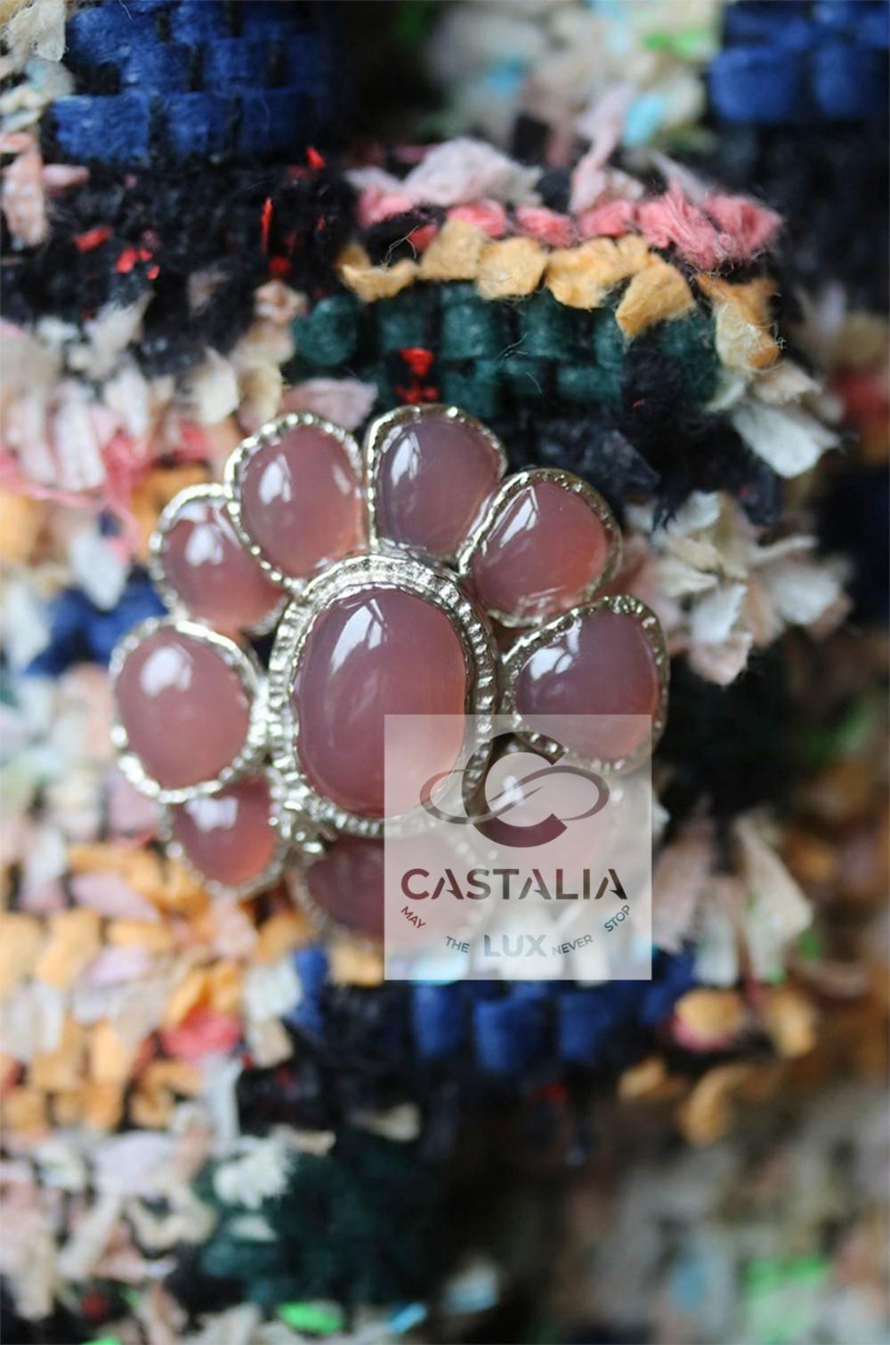 CHANEL 9K$ Paris / Dubai Runway Veste en tweed kaléidoscopique 38 FR en vente 2