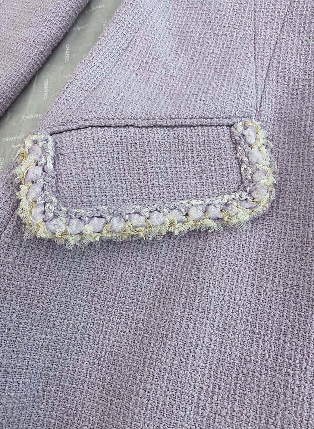 Chanel 9K$ Paris / Versailles Lavender Tweed Jacket 40 FR 11