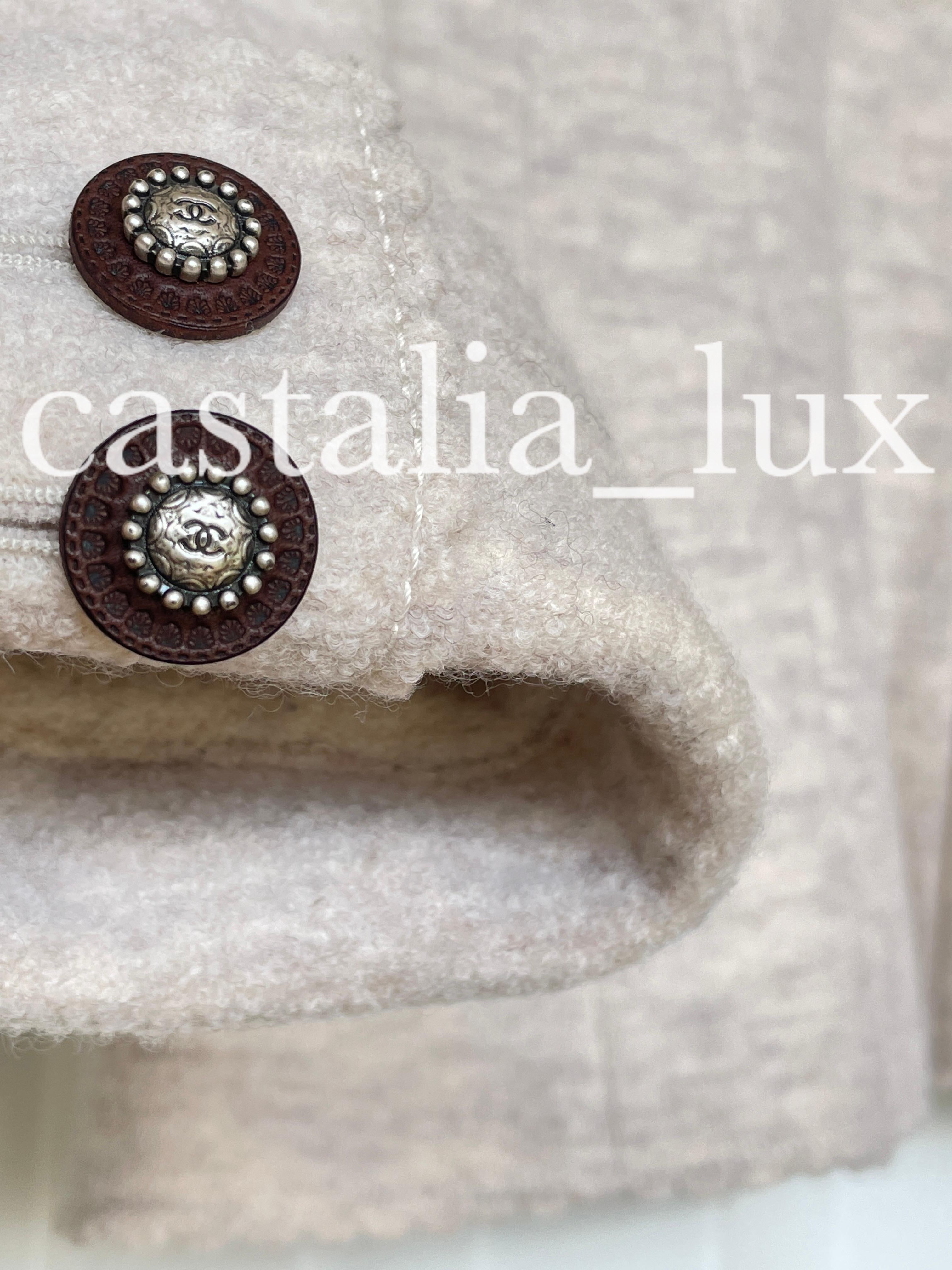 Chanel 9K$ Runway Paris / Dallas Beige Tweed Jacke 36 FR im Angebot 7