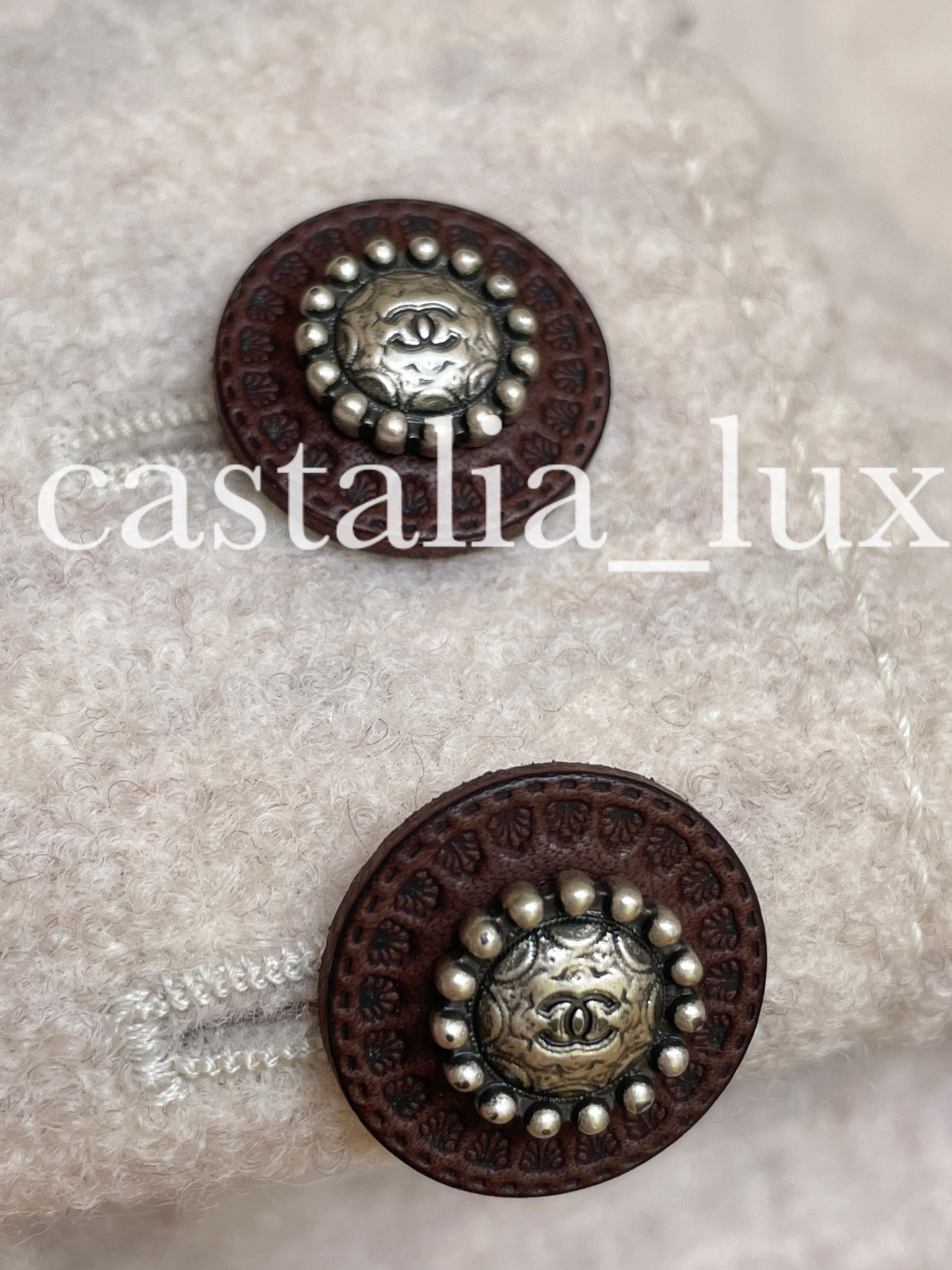 Chanel 9K$ Runway Paris / Dallas Beige Tweed Jacke 36 FR im Angebot 9