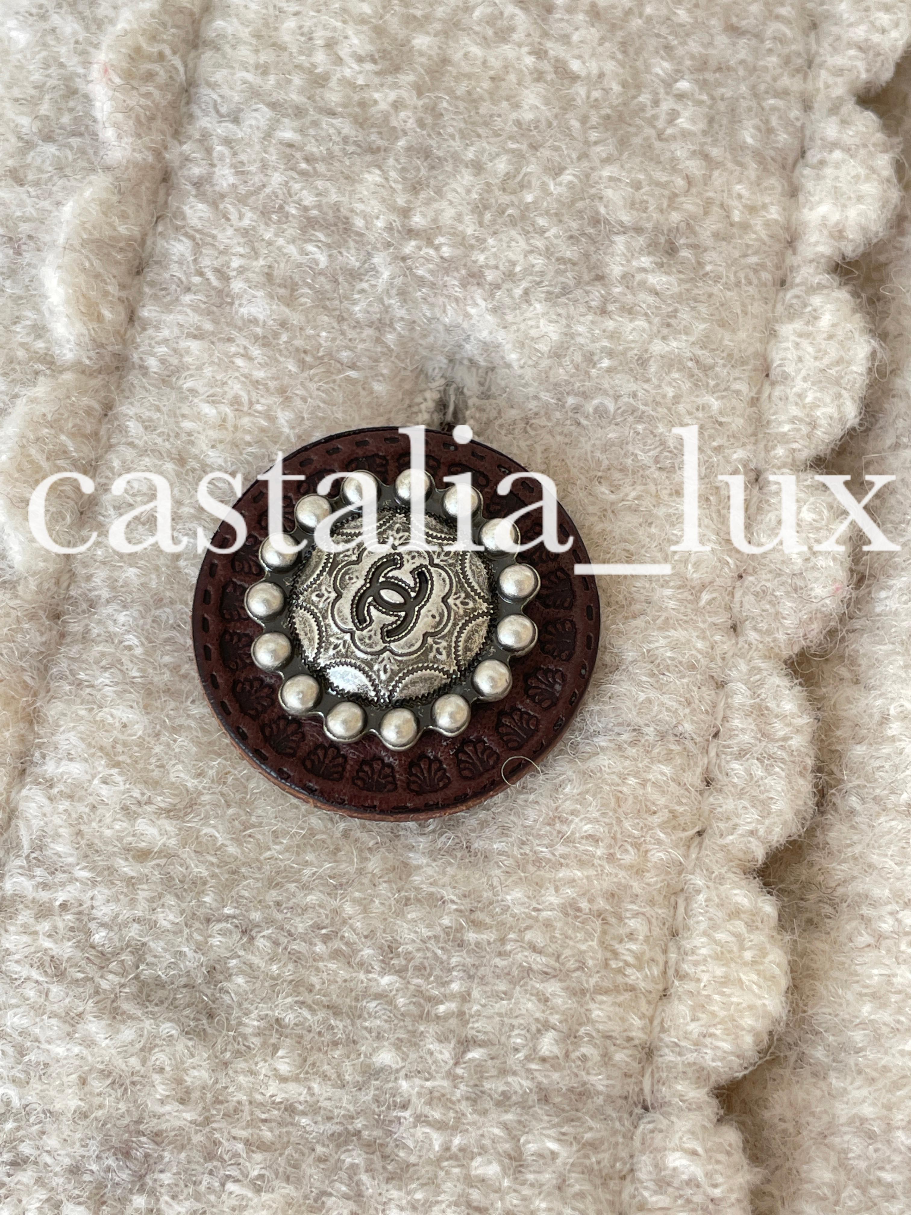 Chanel 9K$ Runway Paris / Dallas Beige Tweed Jacke 36 FR für Damen oder Herren im Angebot