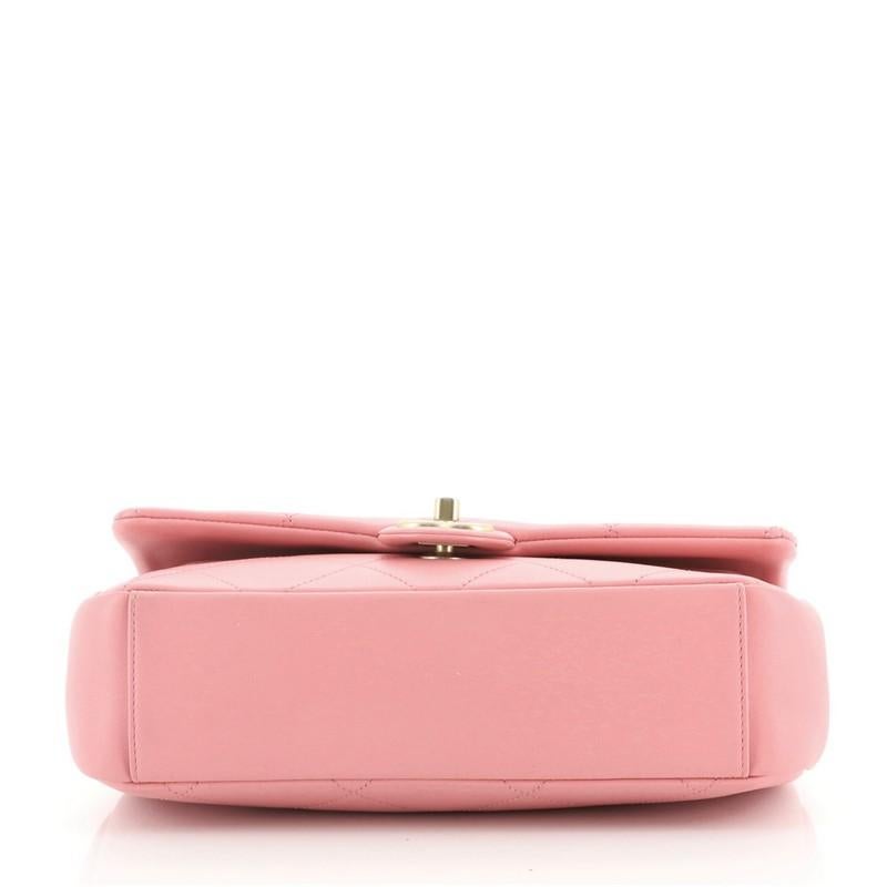 Chanel A Real Catch Klappe Tasche gesteppt Lammfell Medium für Damen oder Herren