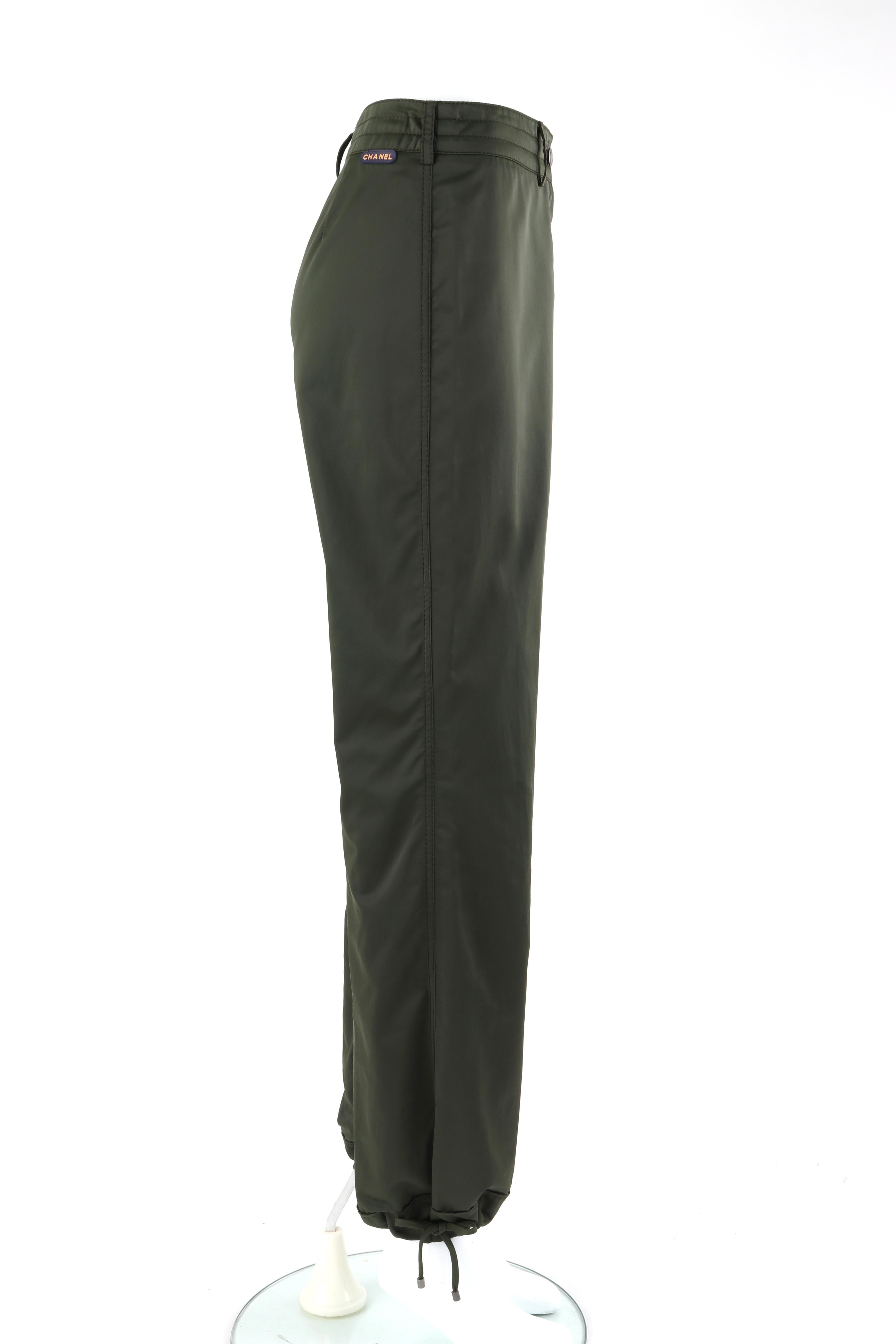 CHANEL A/W 2000 Identificación Verde Acolchado Bolsillo Detalle Cordón Pantalón Cargo Negro