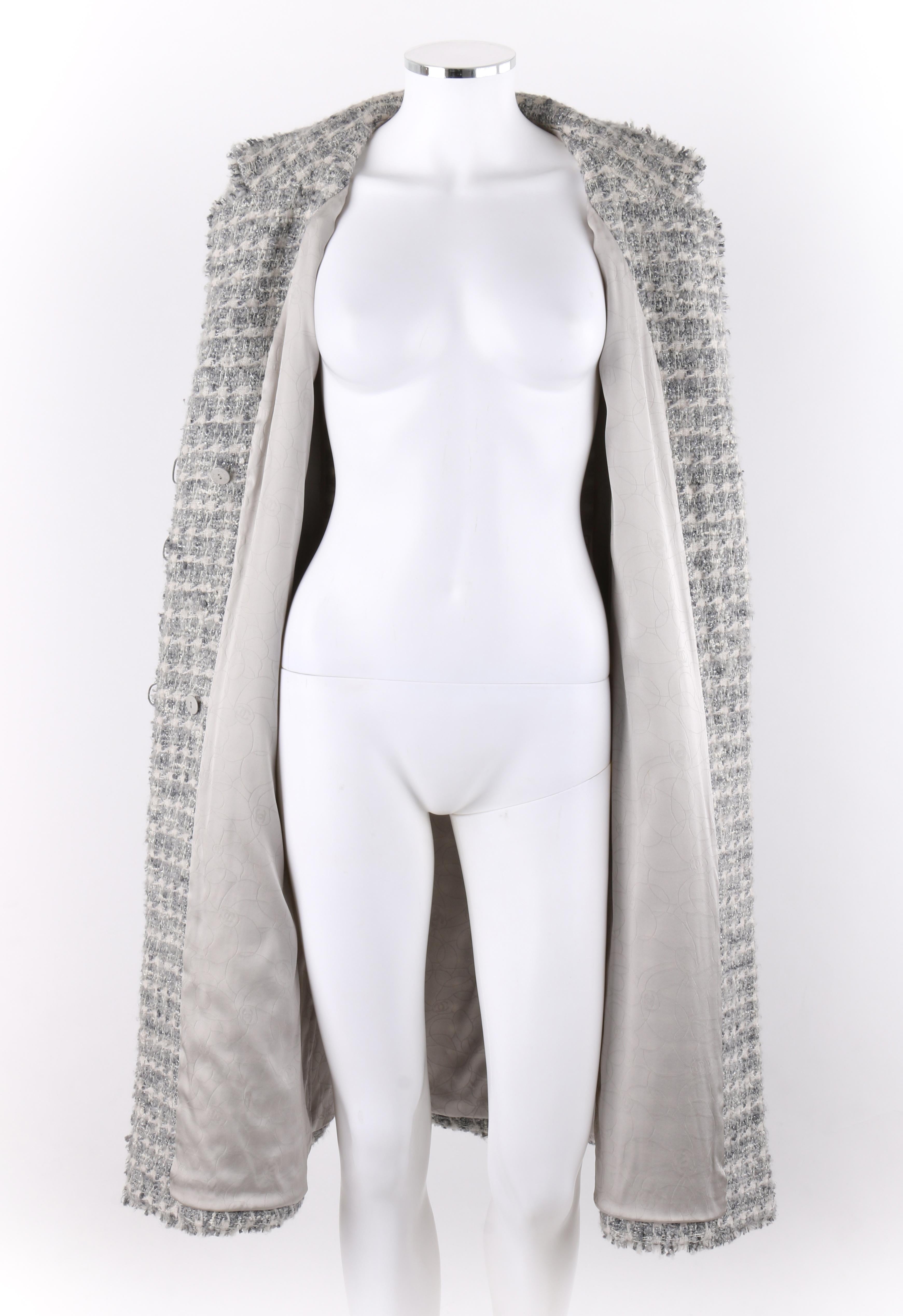 Women's CHANEL A/W 2005 Grey Silver Metallic Classic Fantasy Tweed Boucle Box Coat Pearl