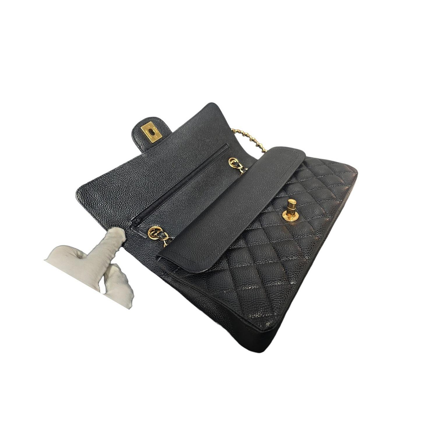 Chanel  A01112 Classic Quilted Caviar Medium Double Flap Bag For Sale 1