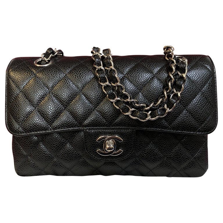 Chanel White Medium Classic Flap in Caviar with Silver Hardware –  CCSYESPLSSG