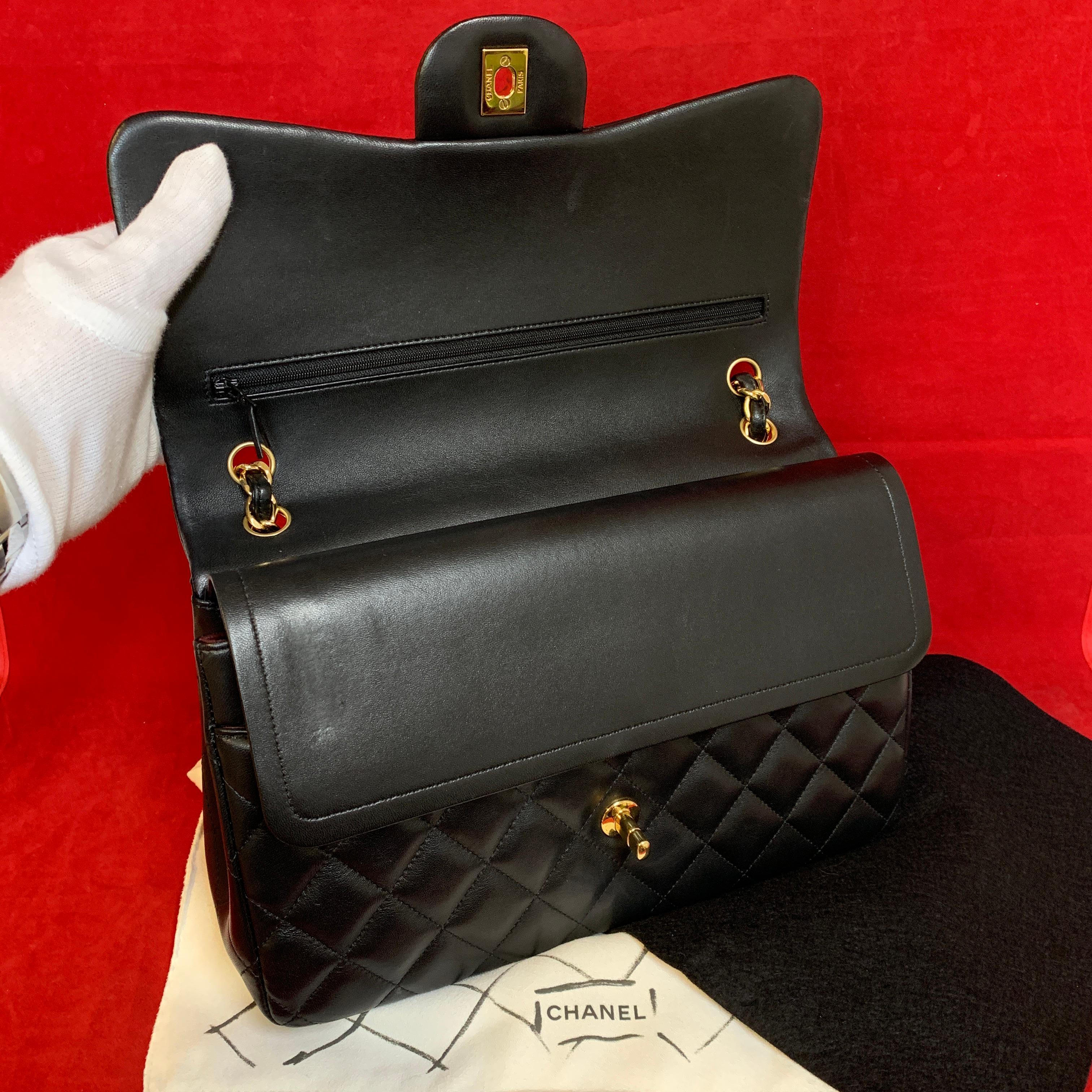 CHANEL A58600 classic double flap bag Jumbo shoulder bag quilted lambskin 2018 In Excellent Condition For Sale In Berlin, DE