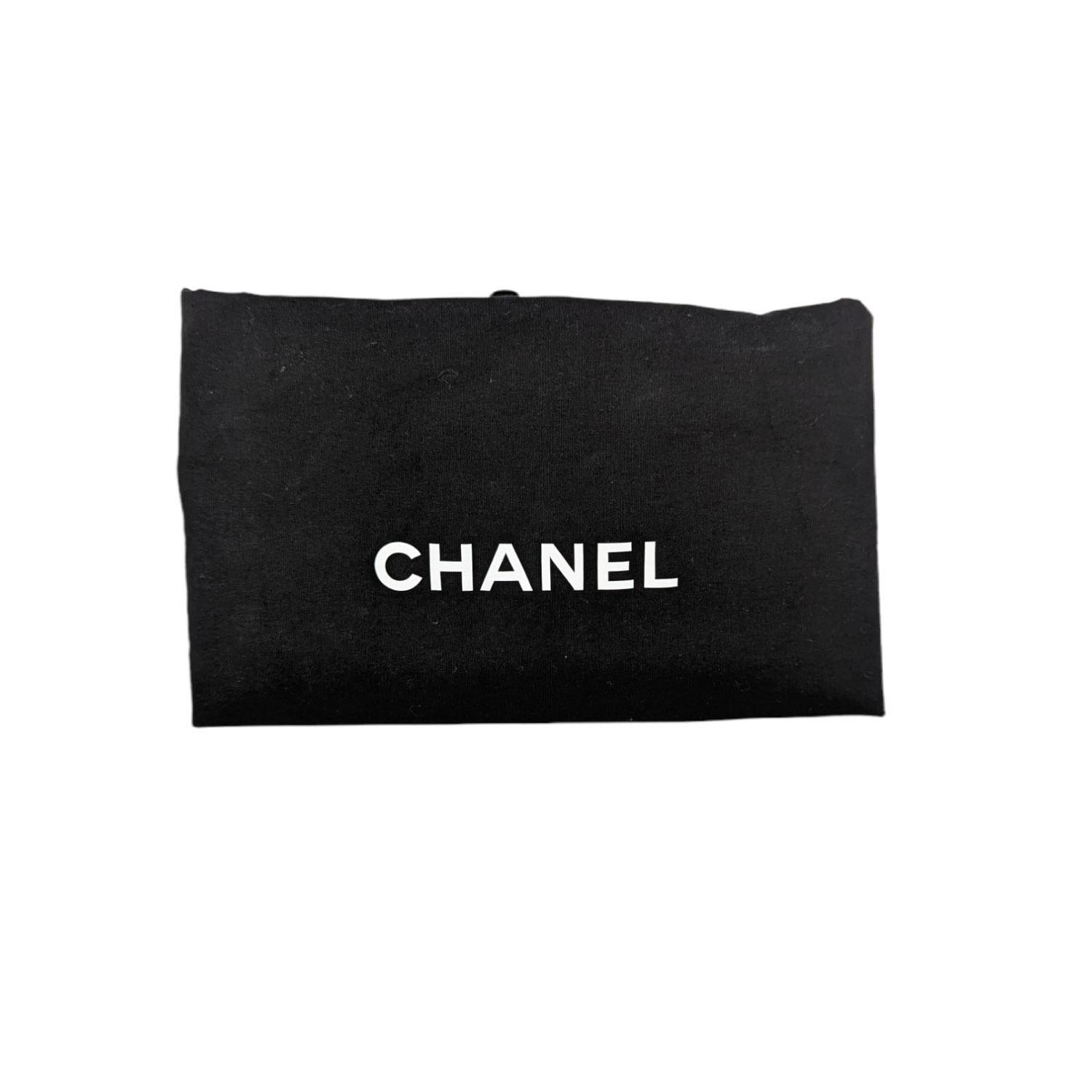 Chanel Accordion Shopping Lambskin Medium Tote For Sale 3