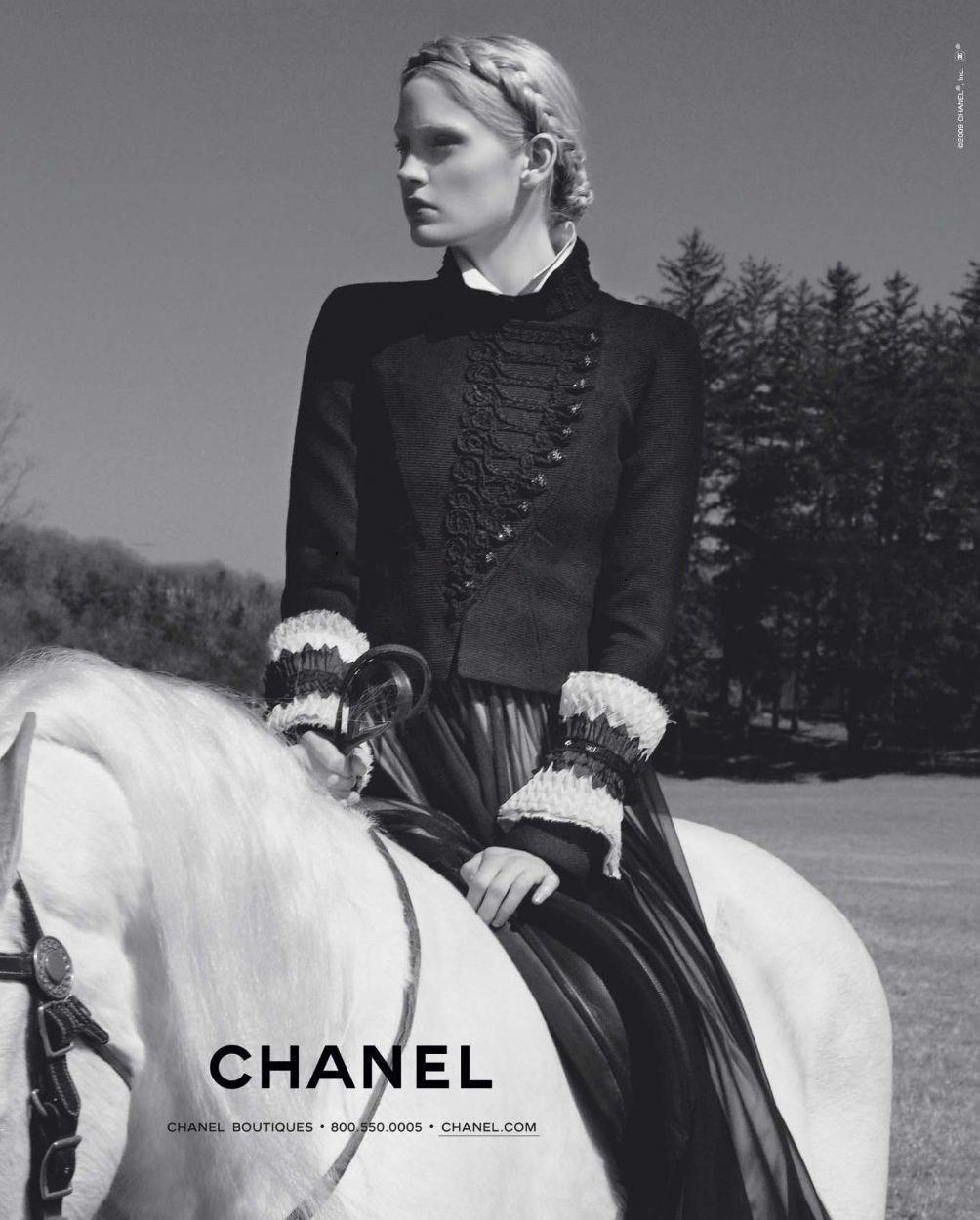 Chanel Campaña de publicidad Chaqueta de canalé negra 38 FR Negro