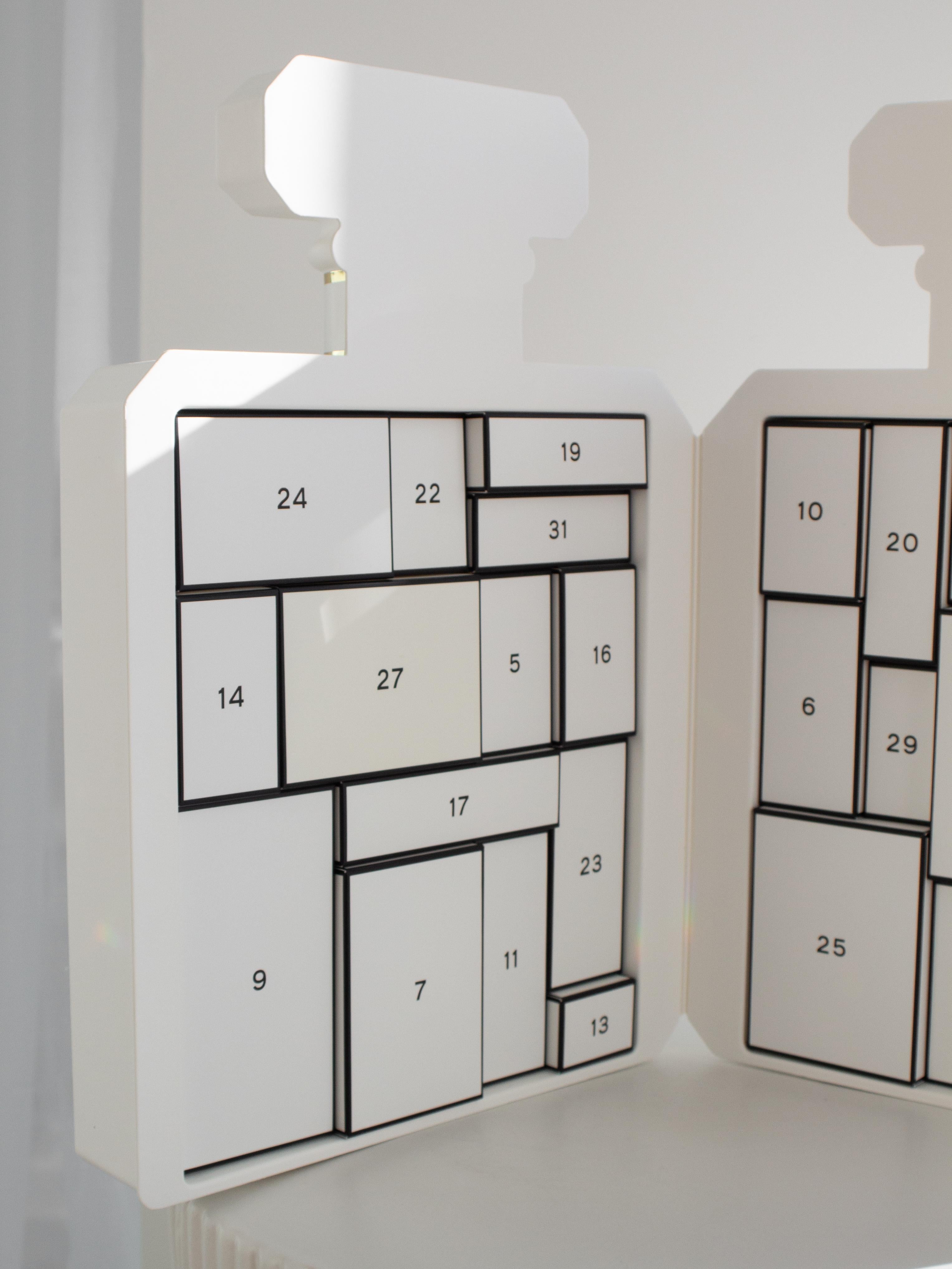 Chanel Advent Calendar Christmas édition limitée N5, pièce de collection du 100e anniversaire en vente 5