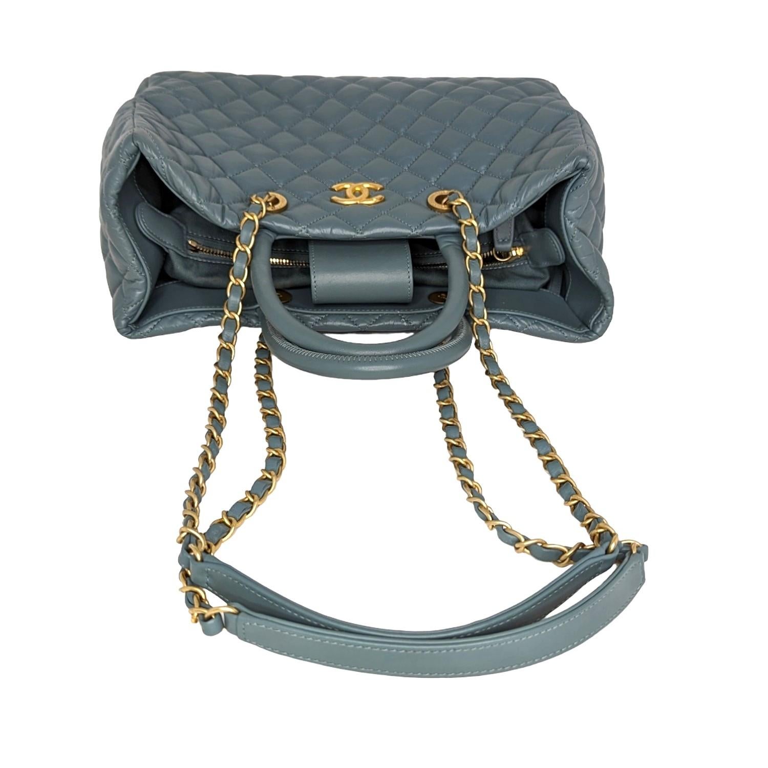 Chanel - Grand sac de shopping Coco Allure en cuir de veau vieilli Pour femmes en vente