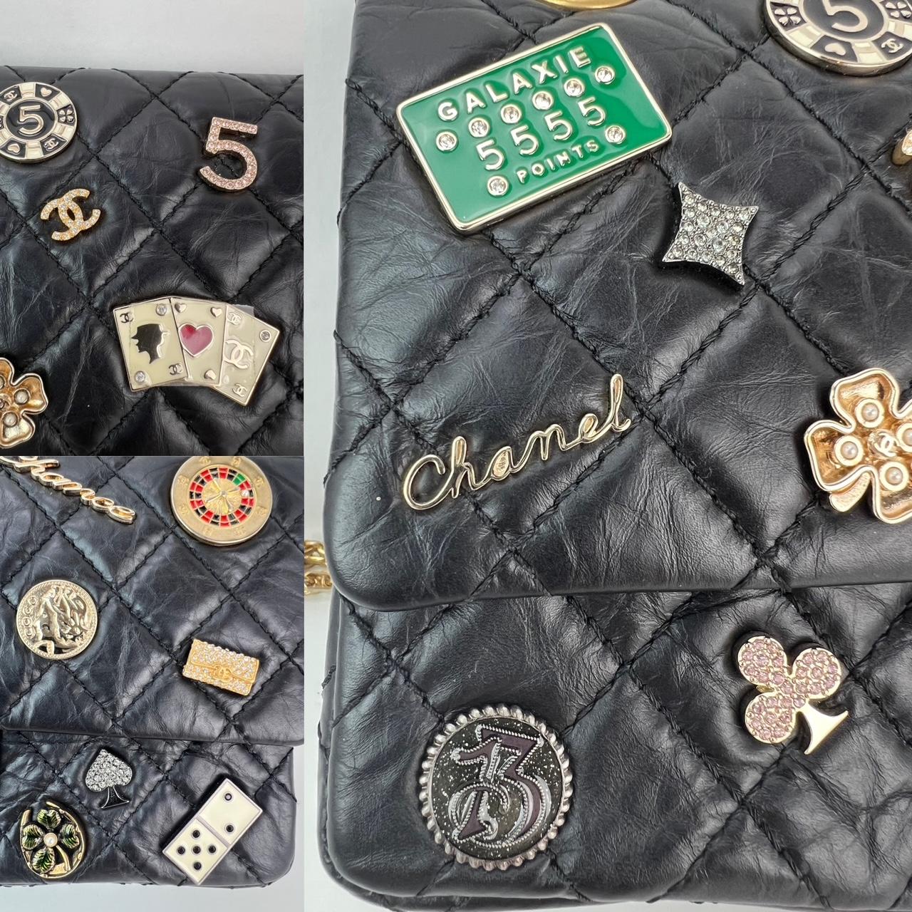 Women's or Men's Chanel Aged Calfskin Quilted Casino 2.55 Reissue 225 Flap Black Shoulder Bag For Sale