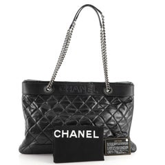 Chanel Aged Chain Logo Einkaufstasche Gestepptes gealtertes Kalbsleder Groß