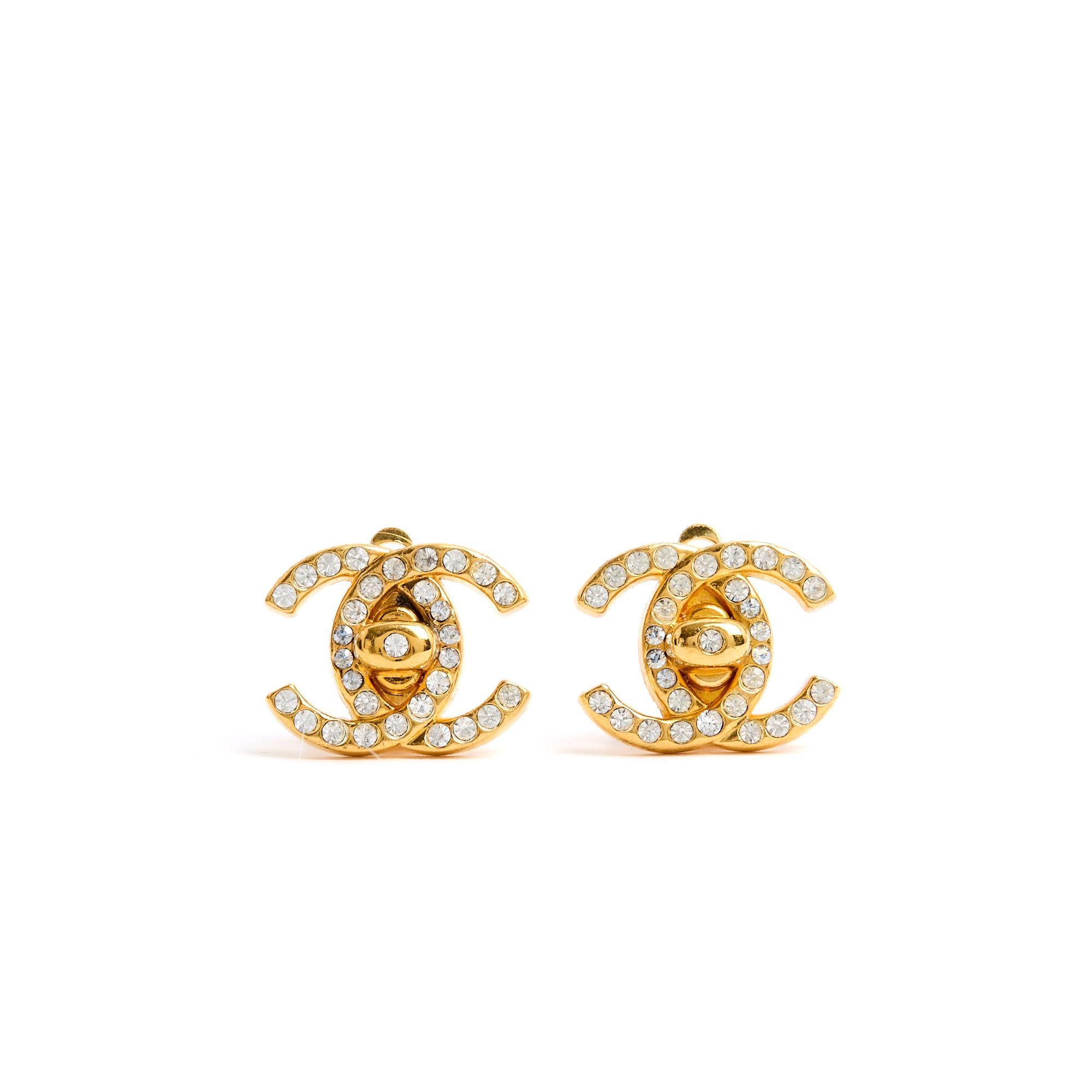 Women's or Men's Chanel AH1996 Boucles Clips CC Turnlock Clip on Golden Earrings with Rhinestones