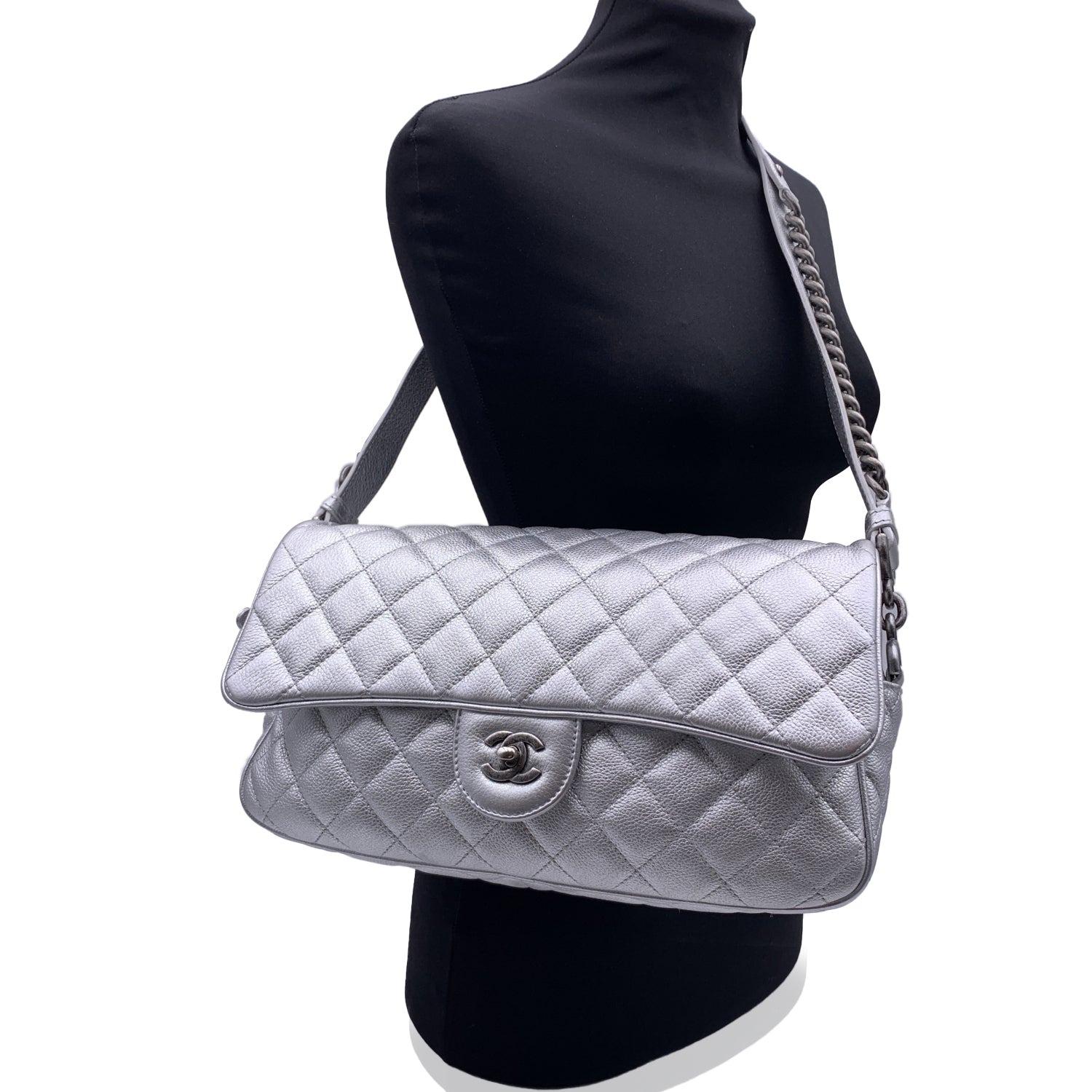 Chanel Airline 2016 Silver Quilted Leather Easy Flap Shoulder Bag For Sale 4