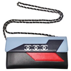 Portafoglio Chanel Airlines con catena in pelle di agnello NM Small