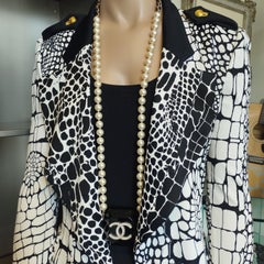 Chanel Airpods Pro Necklace