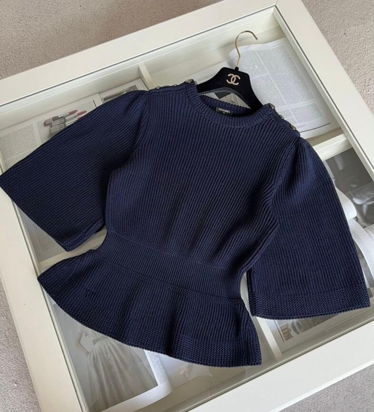 Chanel Airport Collection CC Pullover mit Knopfleisten 36 FR Damen
