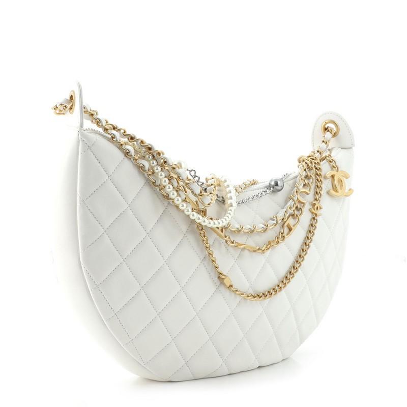 Chanel All About Chains Hobo Gestepptes Lammfell (Beige)