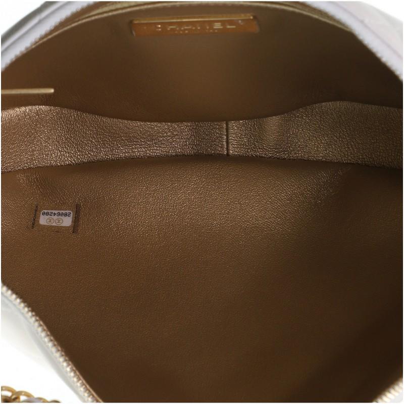 Chanel All About Chains Hobo Gestepptes Lammfell 1