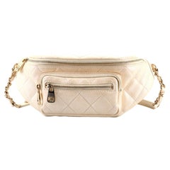 Chanel All About Gürteltasche Gestepptes schillerndes Kalbsleder Klein