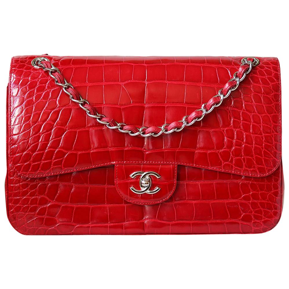Chanel Collector's Mobile Art Show Signed Red Patent 10 Classic