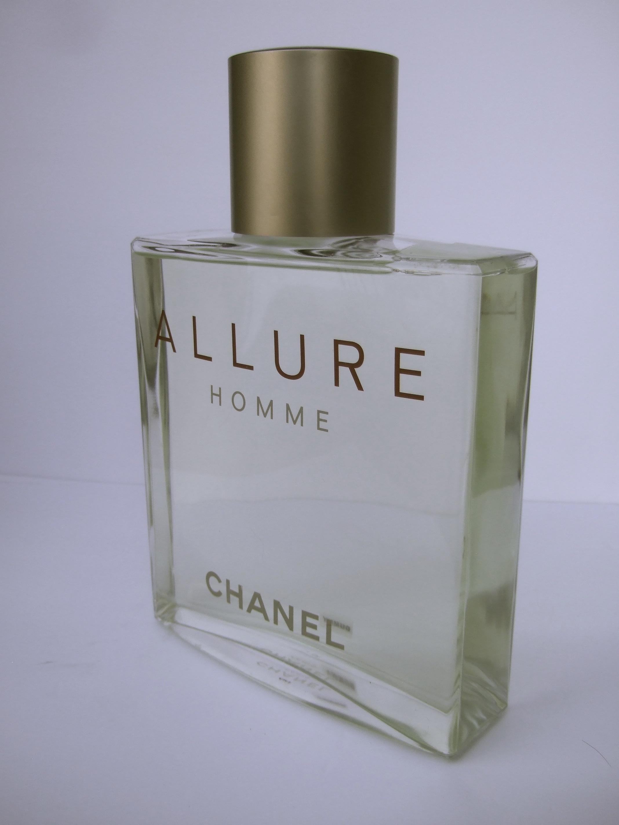 Chanel Allure Homme grande bouteille de factice en verre en vente 1