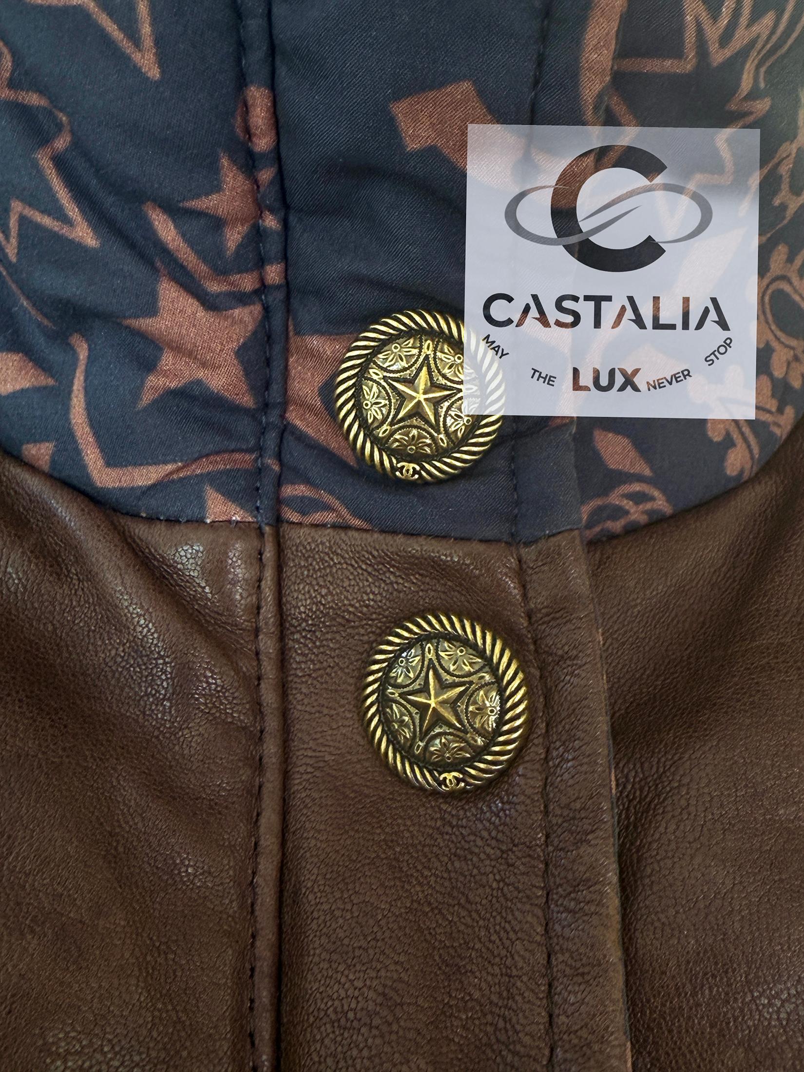 Gilet Chanel American Mythos CC Logo Relic 34 FR in vendita 1