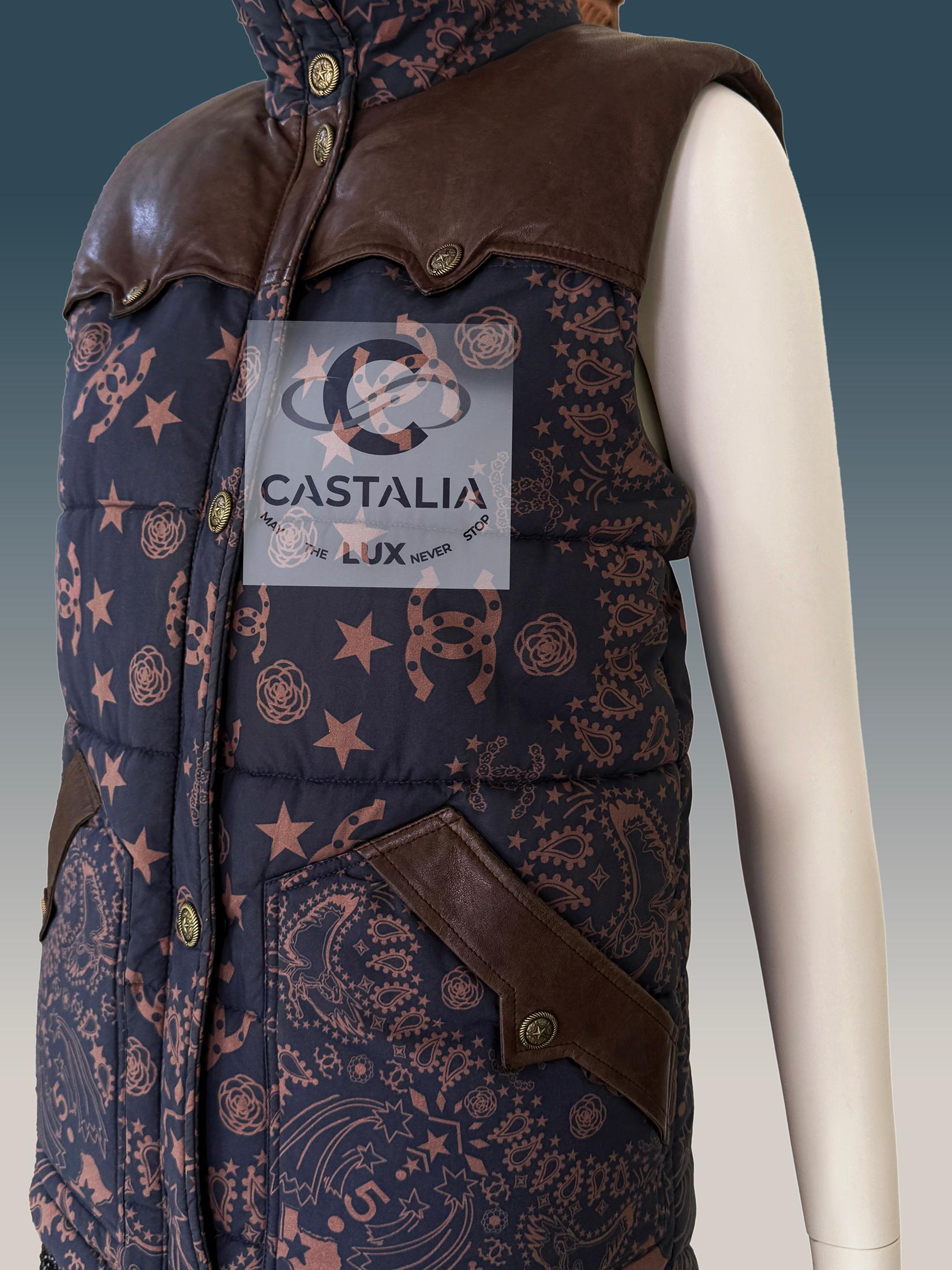 Gilet Chanel American Mythos CC Logo Relic 34 FR in vendita 3