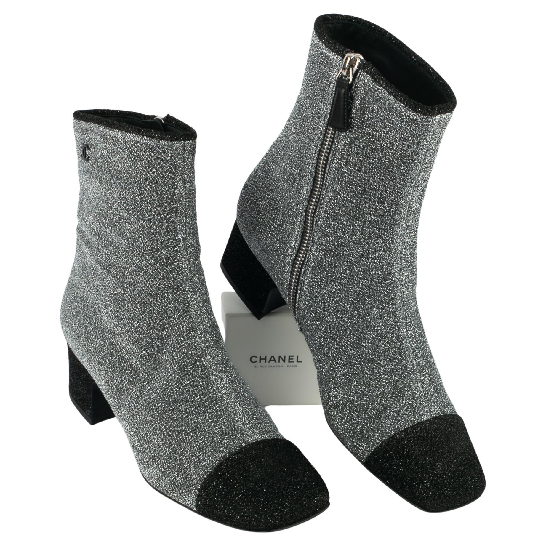 Stivaletti Chanel in vendita
