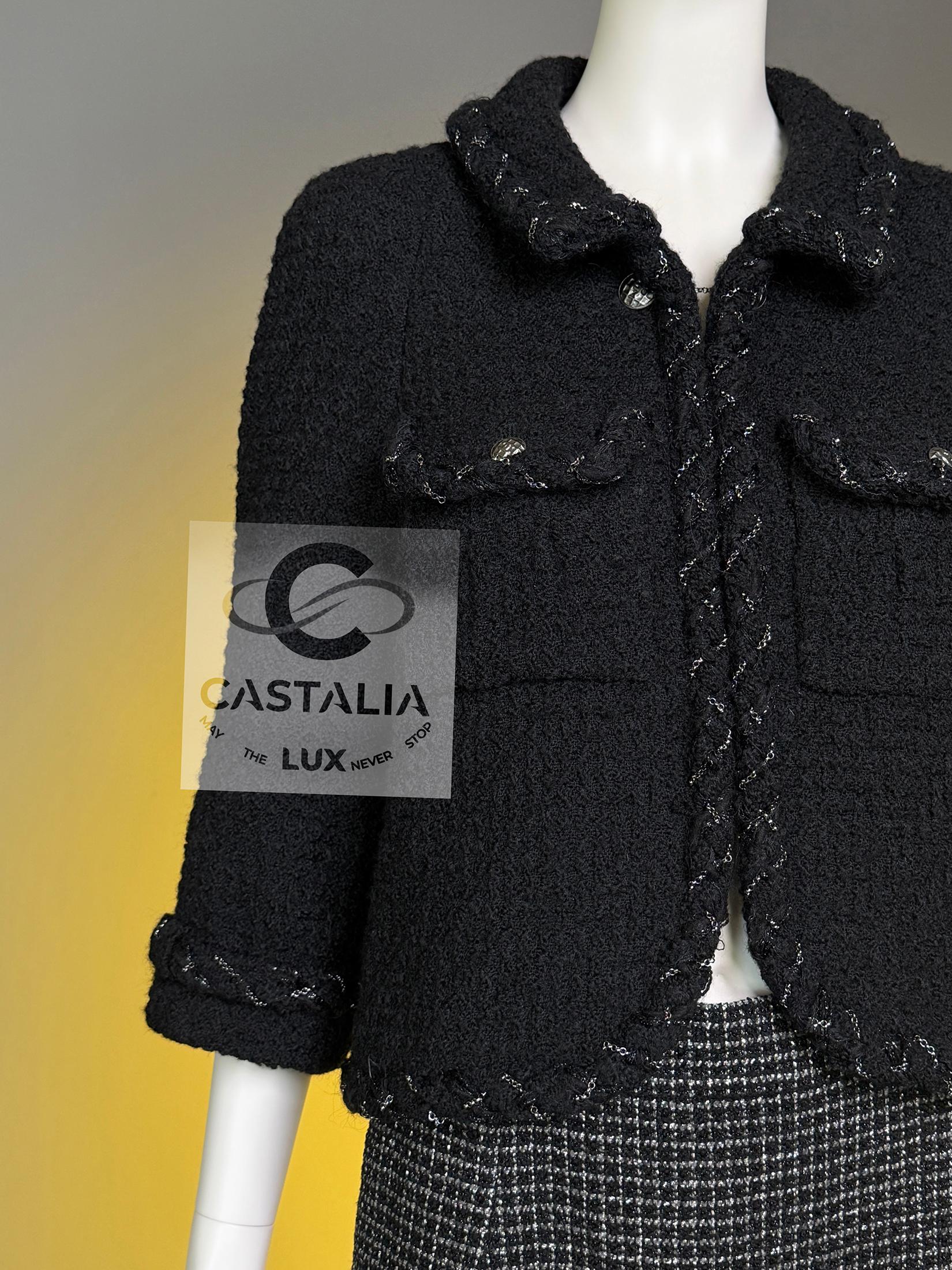 Chaqueta de tweed negra con adornos de cadenas estilo Chanel Anna Wintour 38 FR en venta 2
