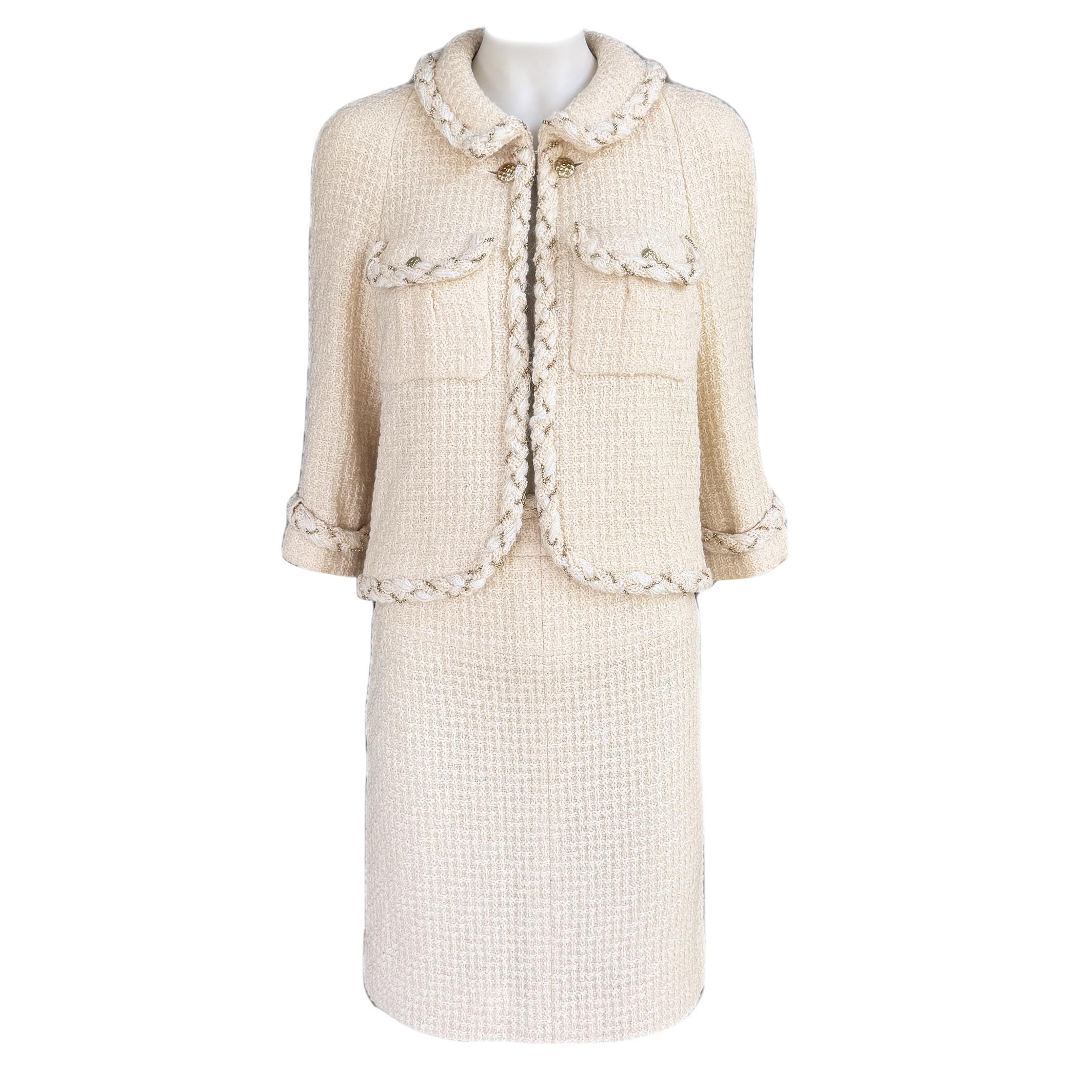 Chanel Anna Wintour Style Ecru Tweed Ensemble with Chain Accents 36 FR For Sale