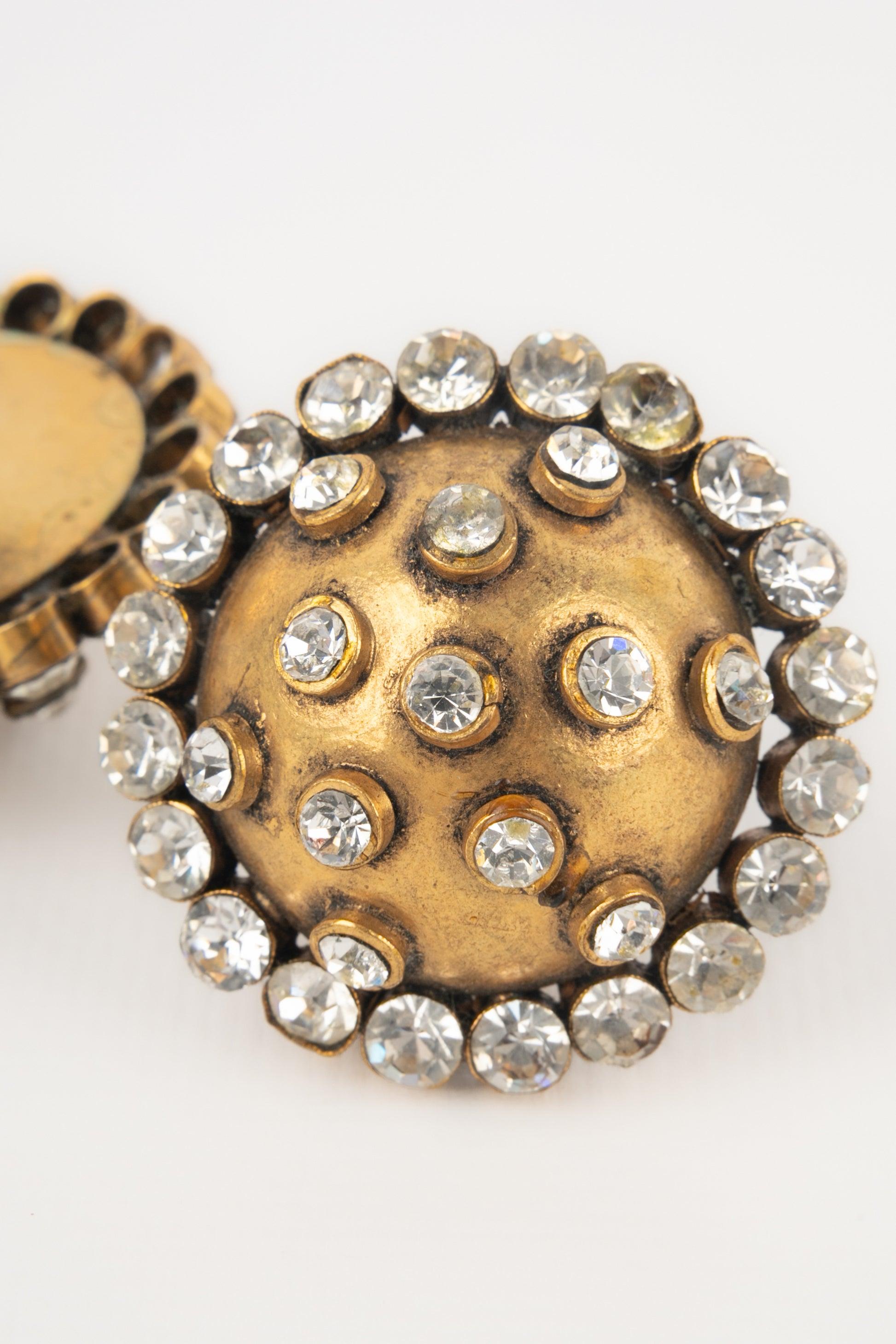 Chanel Antique-Golden Metal Clip-on Earrings Ornamented with Rhinestones In Good Condition In SAINT-OUEN-SUR-SEINE, FR