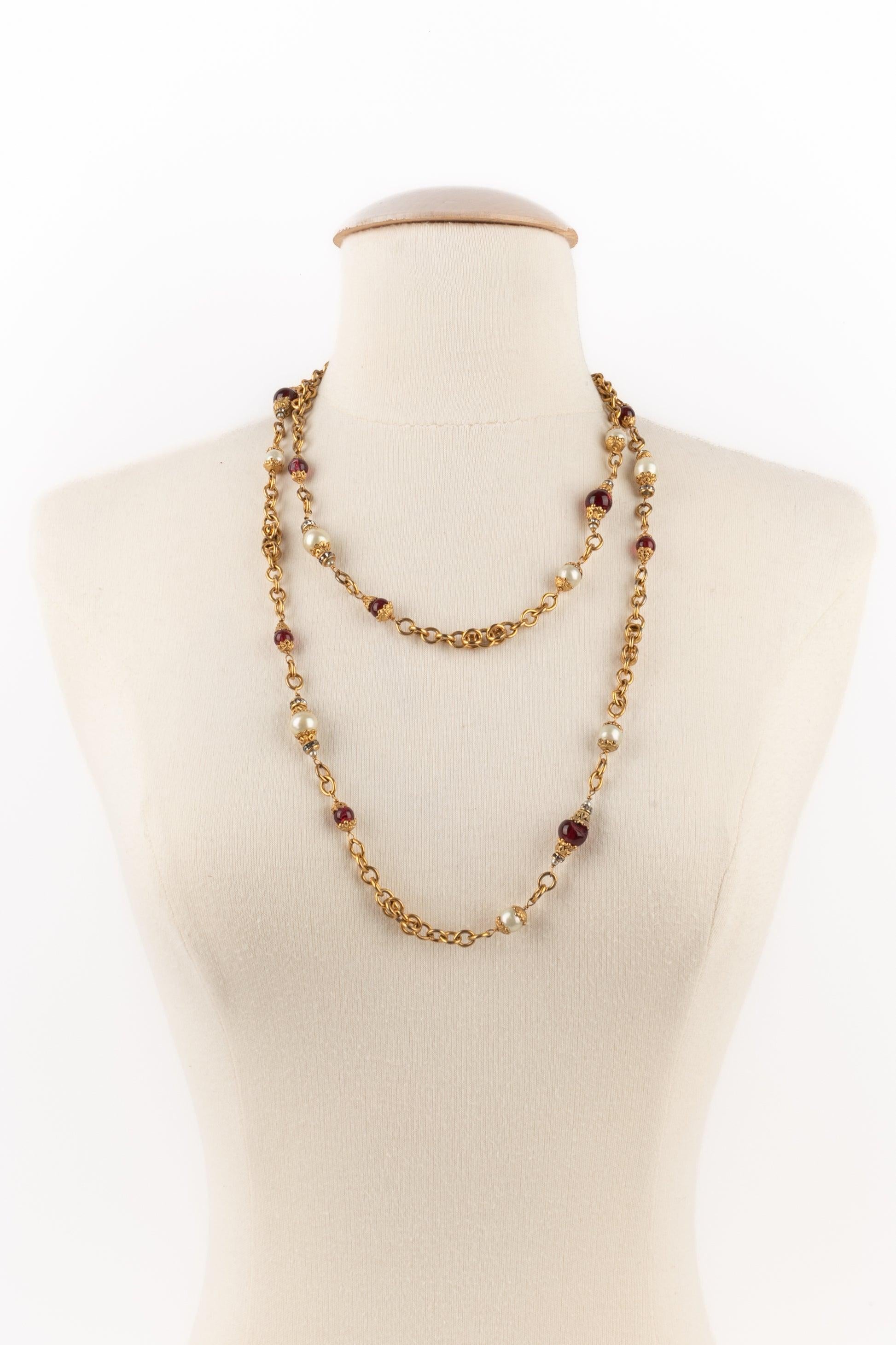Chanel Antique Sautoir/Necklace with Red Glass Paste In Good Condition For Sale In SAINT-OUEN-SUR-SEINE, FR