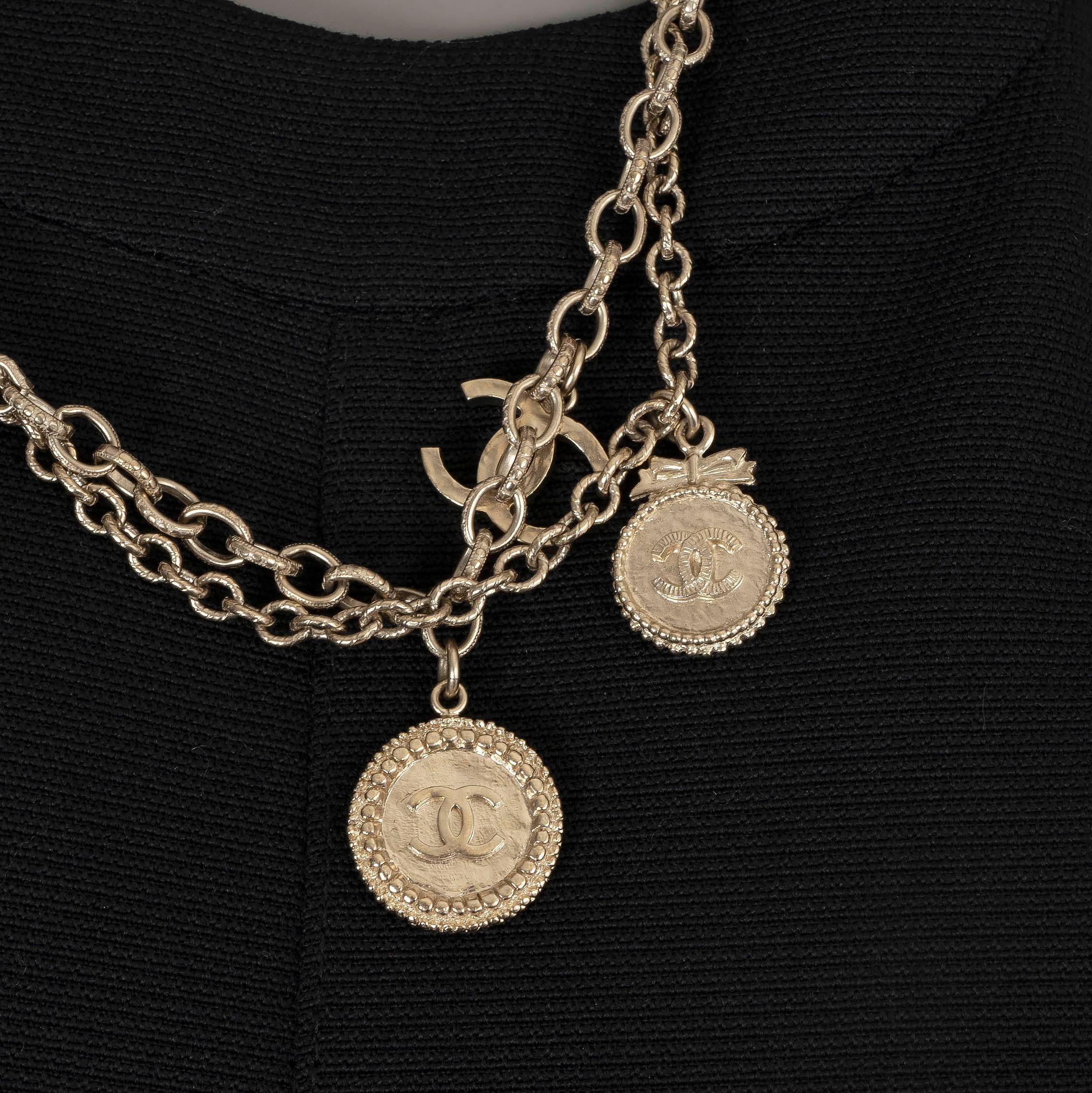 Chanel collana in argento antico 2014 14P 100TH ANNIVERSARY COIN CHAIN in vendita 2