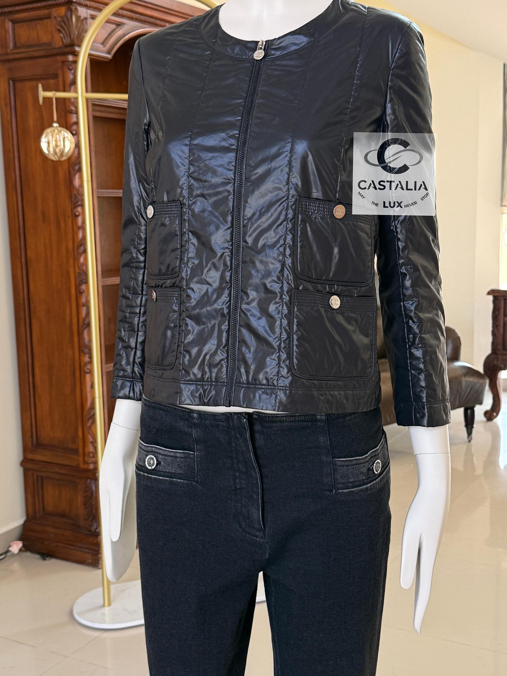Chanel Apres Ski Style CC Logo Buttons Chaqueta Negra 34 FR en venta 3