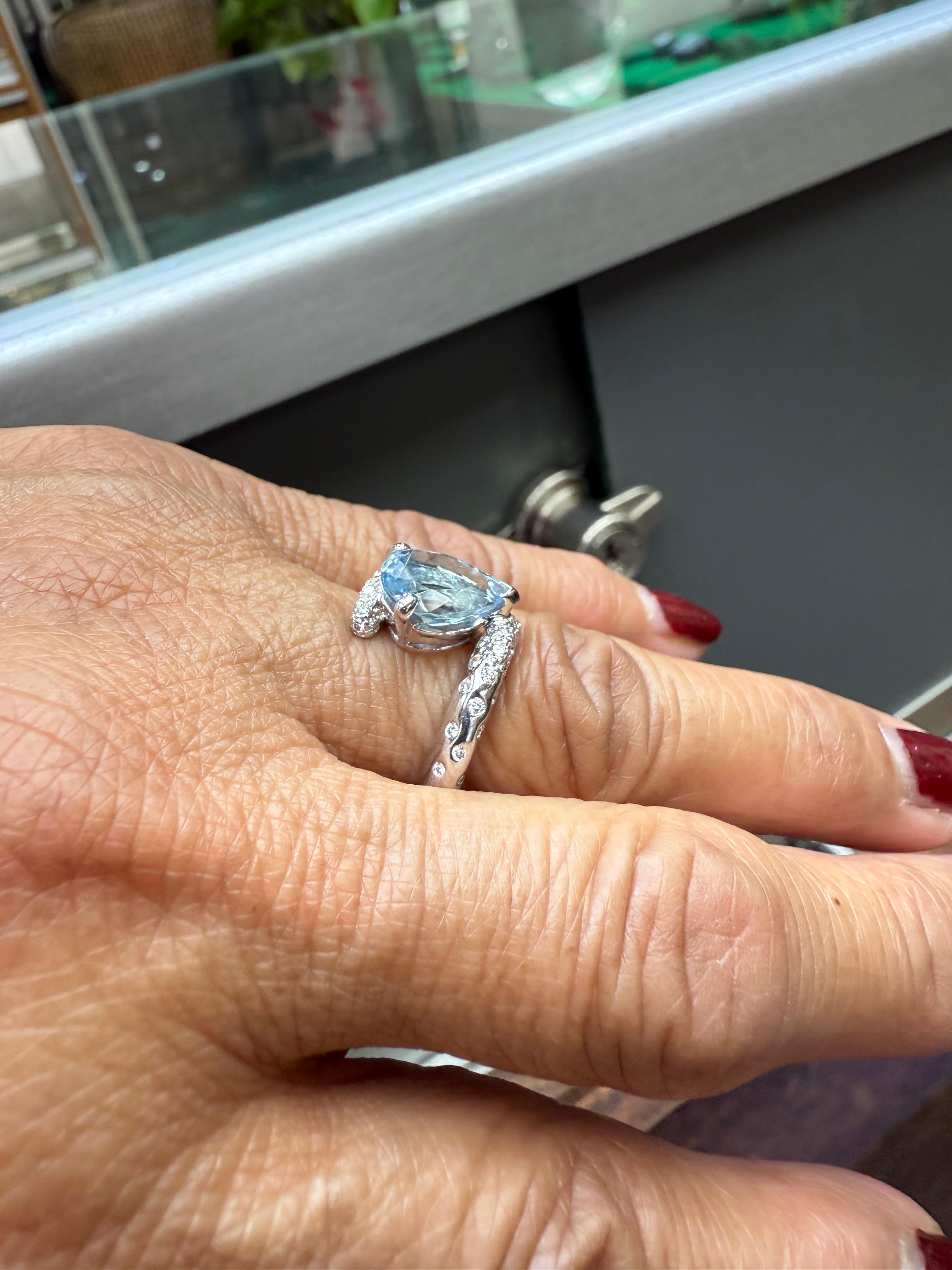 Contemporaneo Anello Chanel Acquamarina Diamante Stella Cometa in oro bianco 18k in vendita